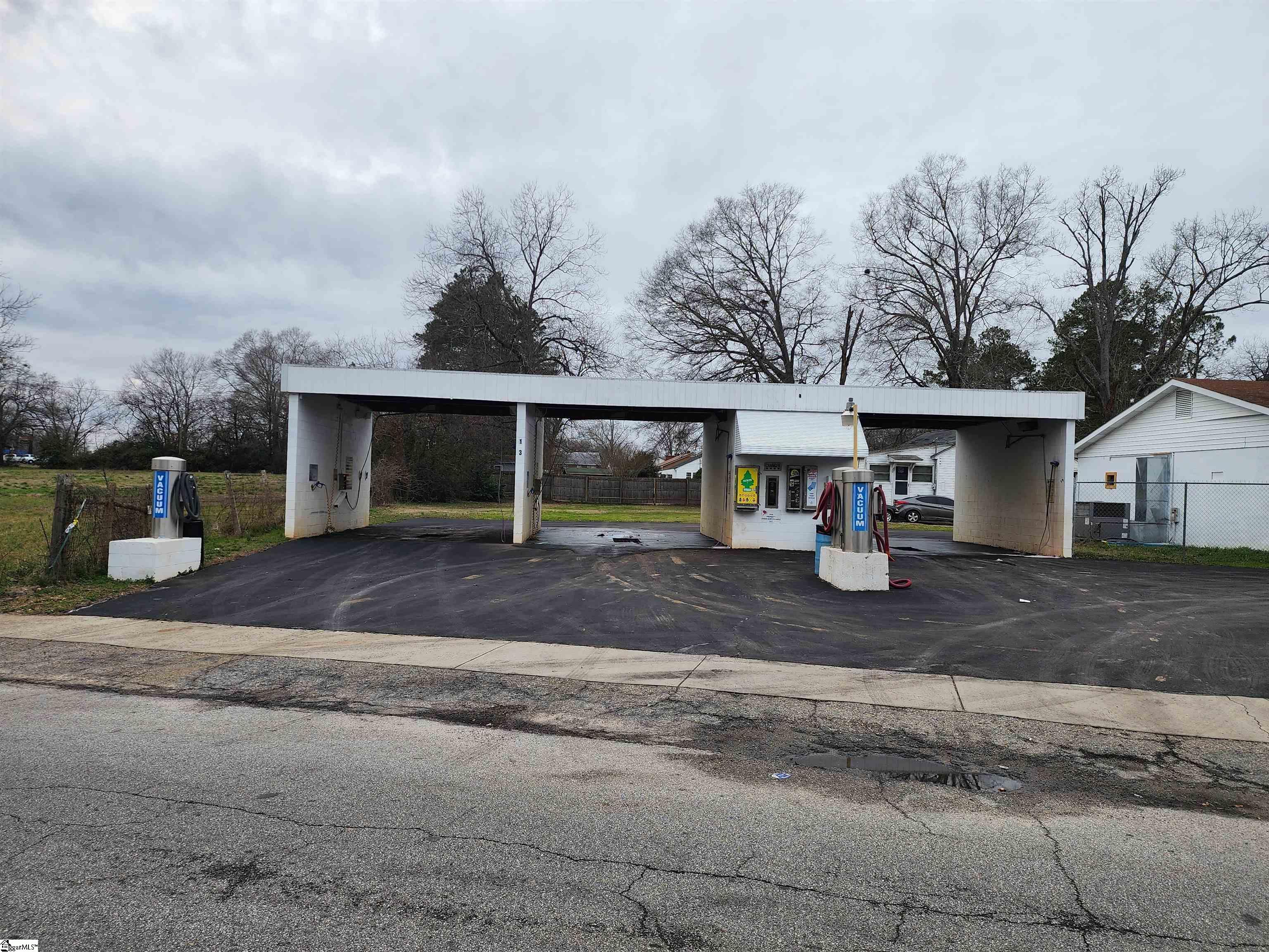 113 N Adair Street Clinton, SC 29325