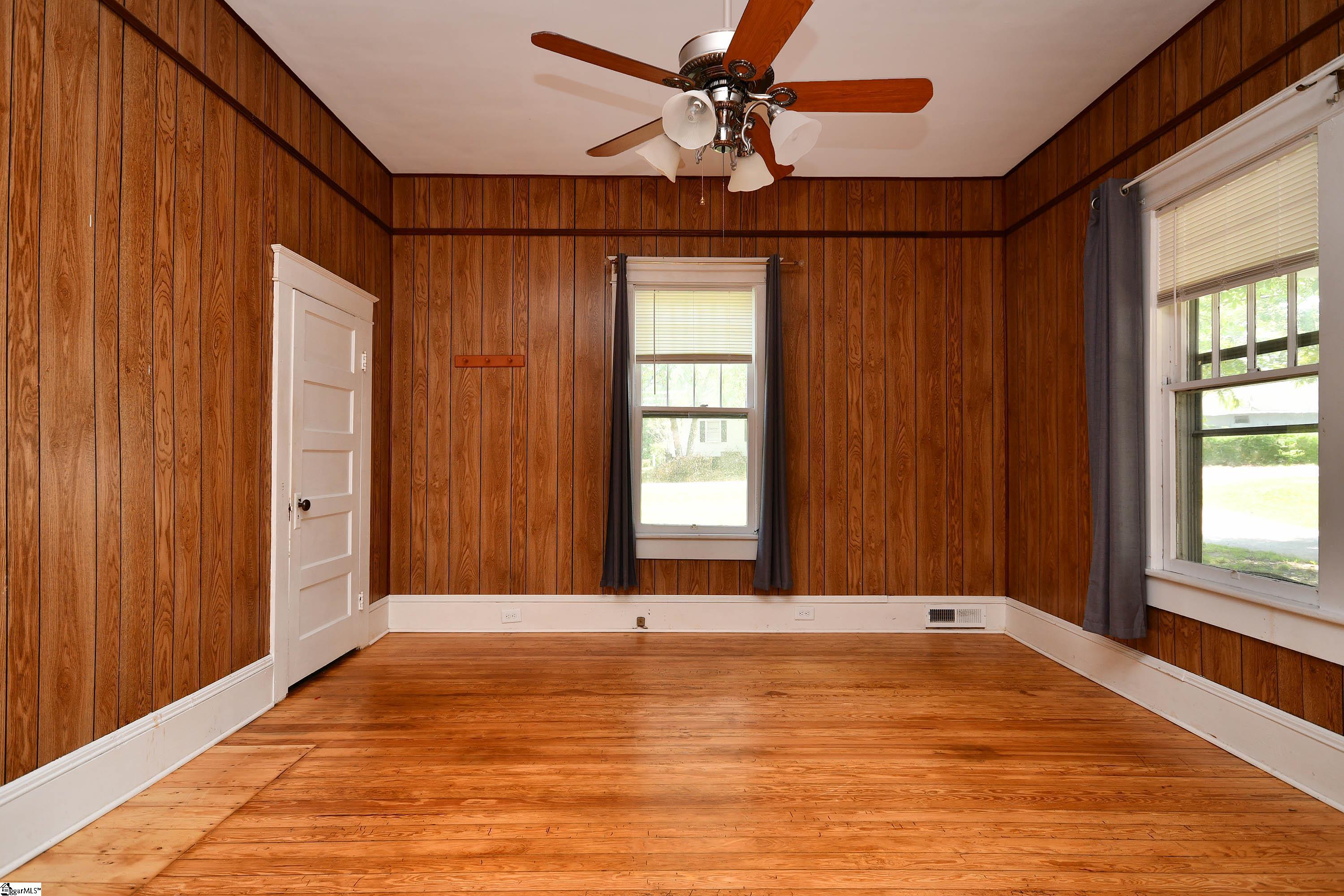 307 Blue Ridge Street Easley, SC 29640
