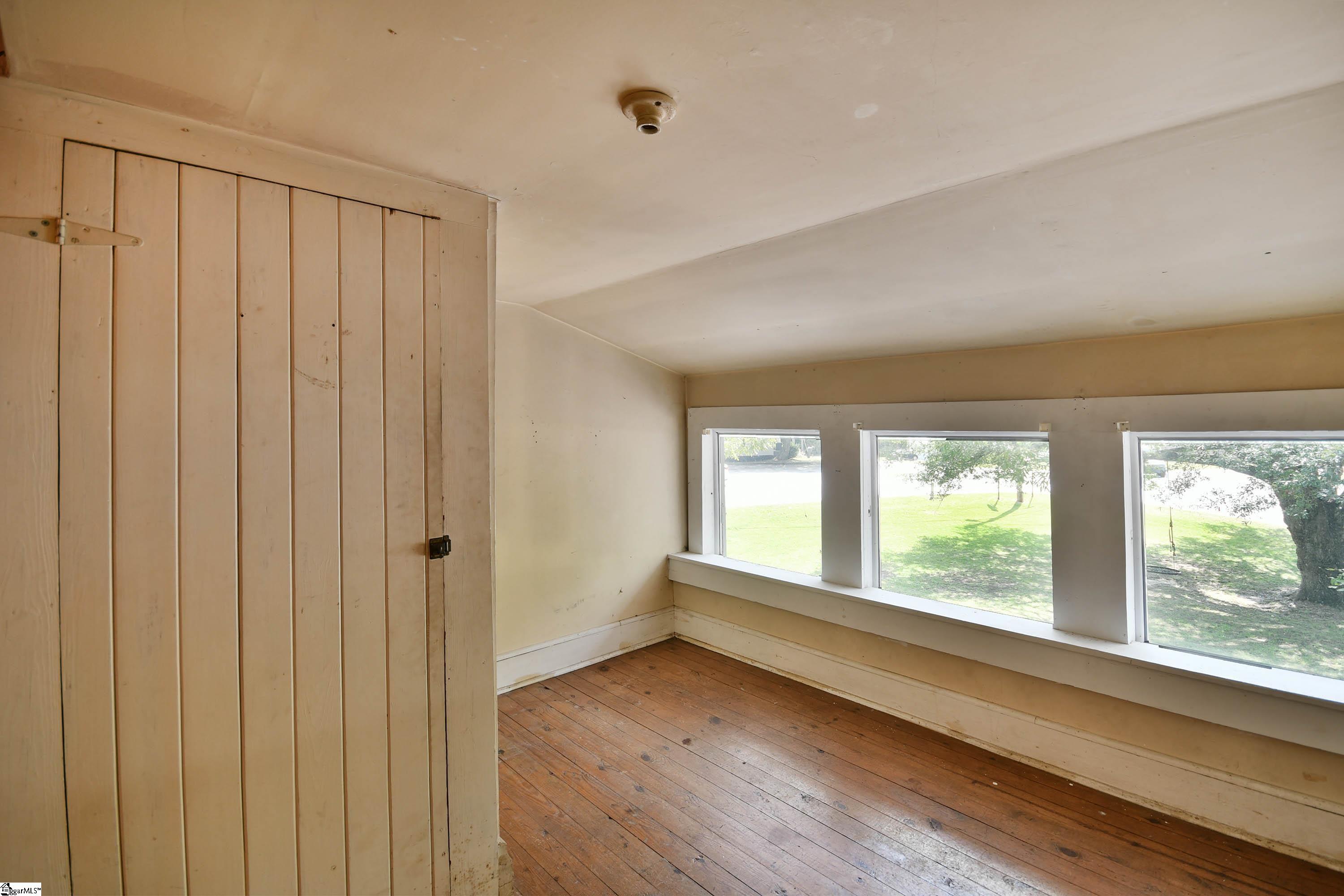 307 Blue Ridge Street Easley, SC 29640
