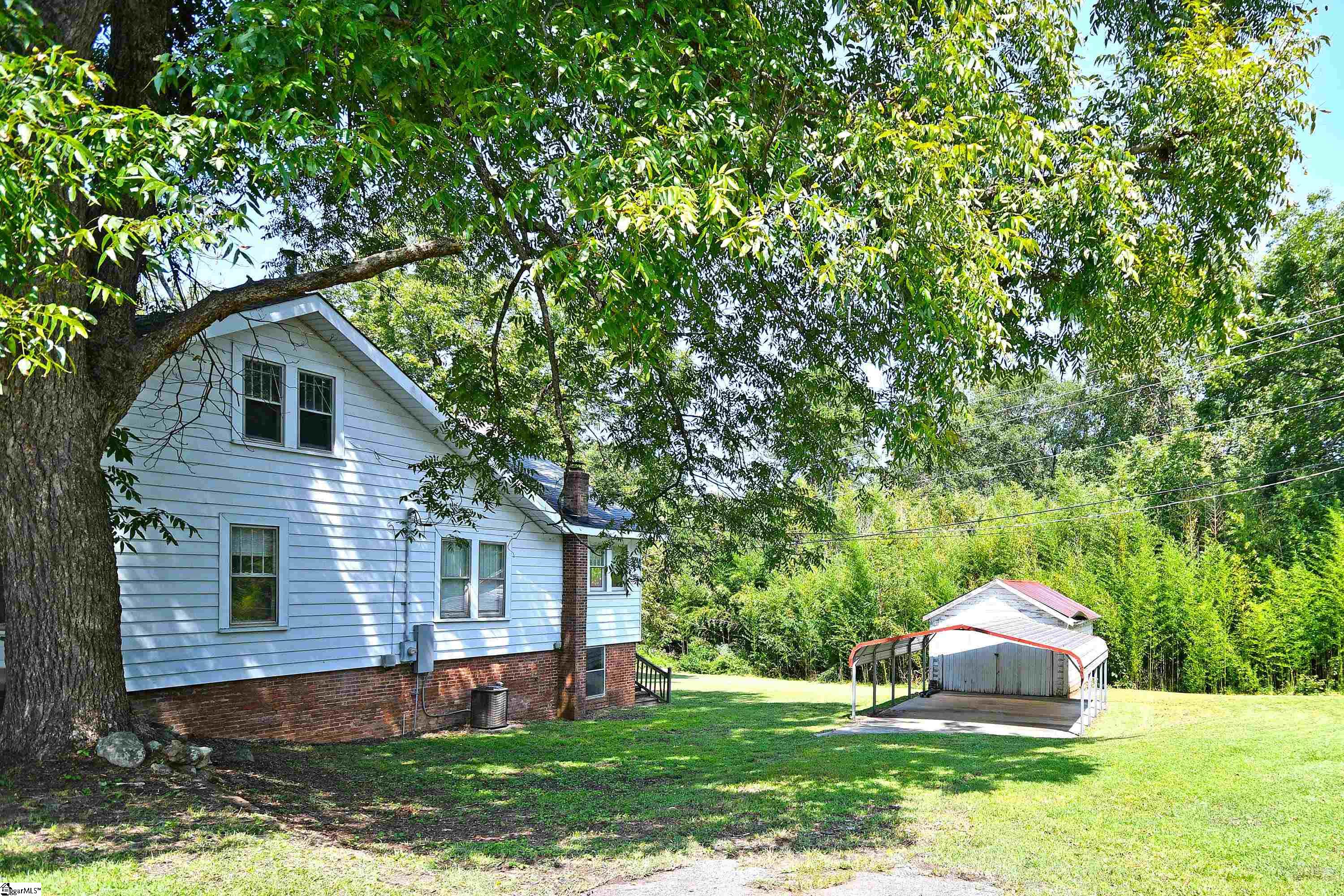 307 Blue Ridge Street Easley, SC 29640
