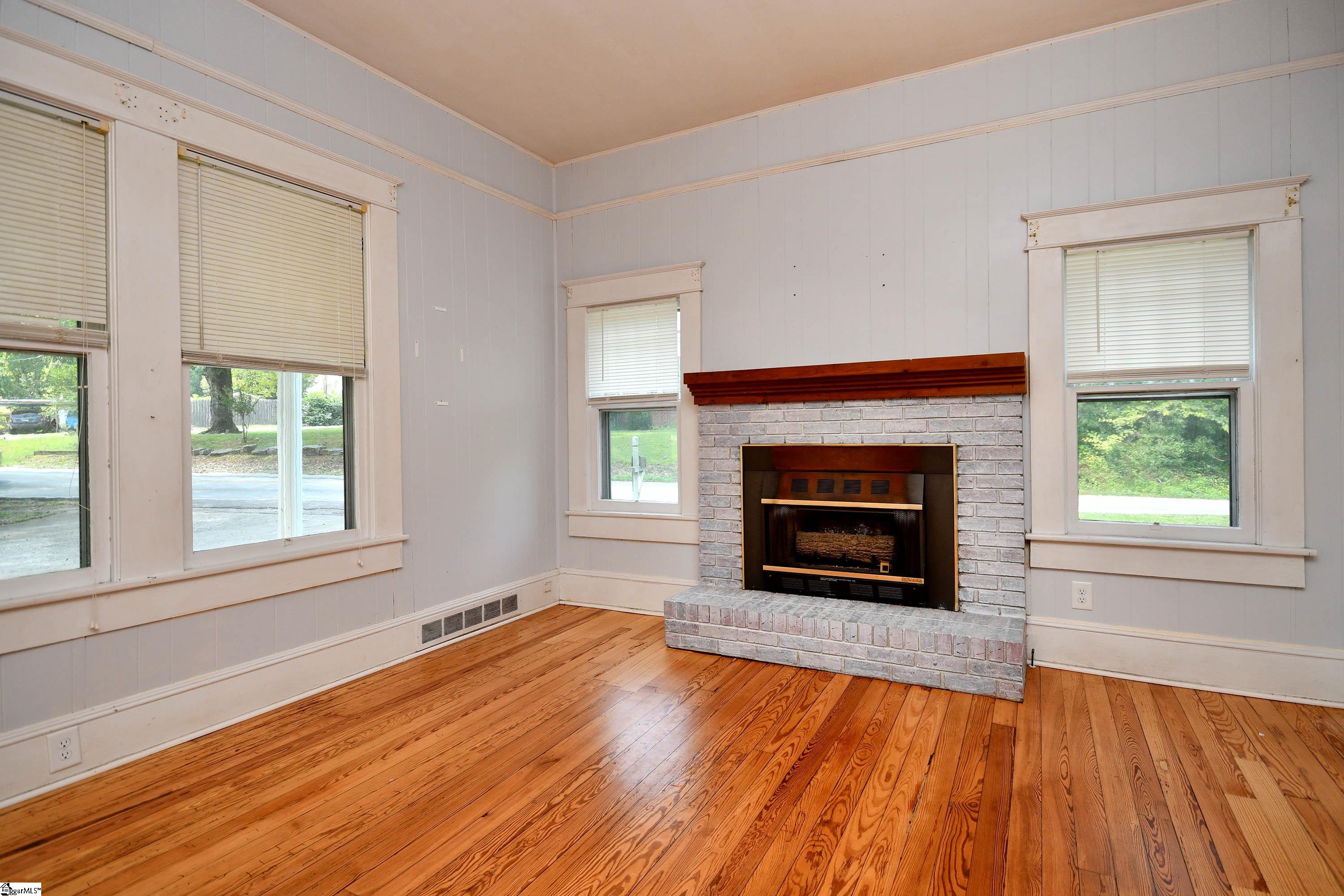 307 Blue Ridge Street Easley, SC 29640