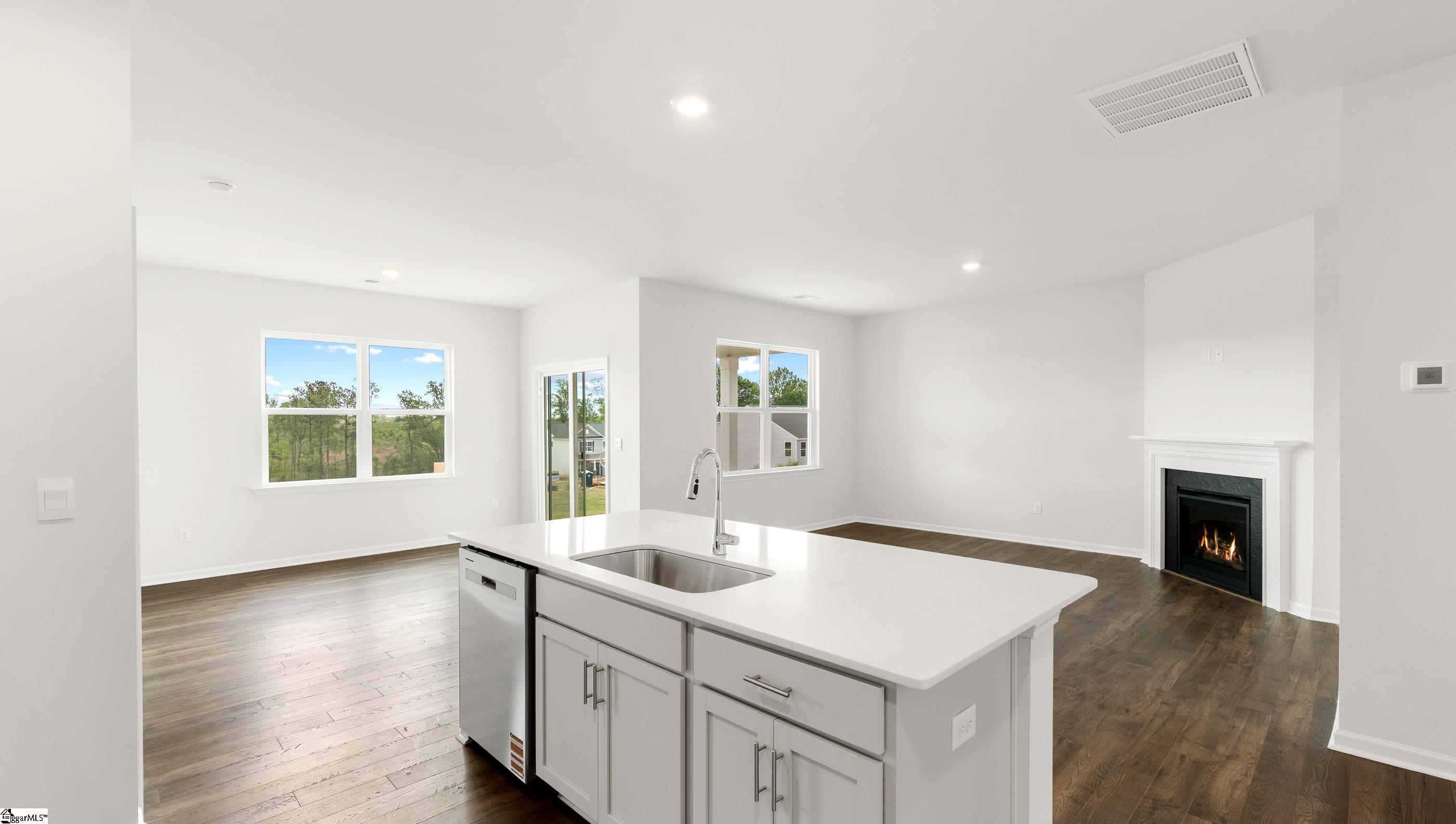 938 Pineland Drive Woodruff, SC 29388