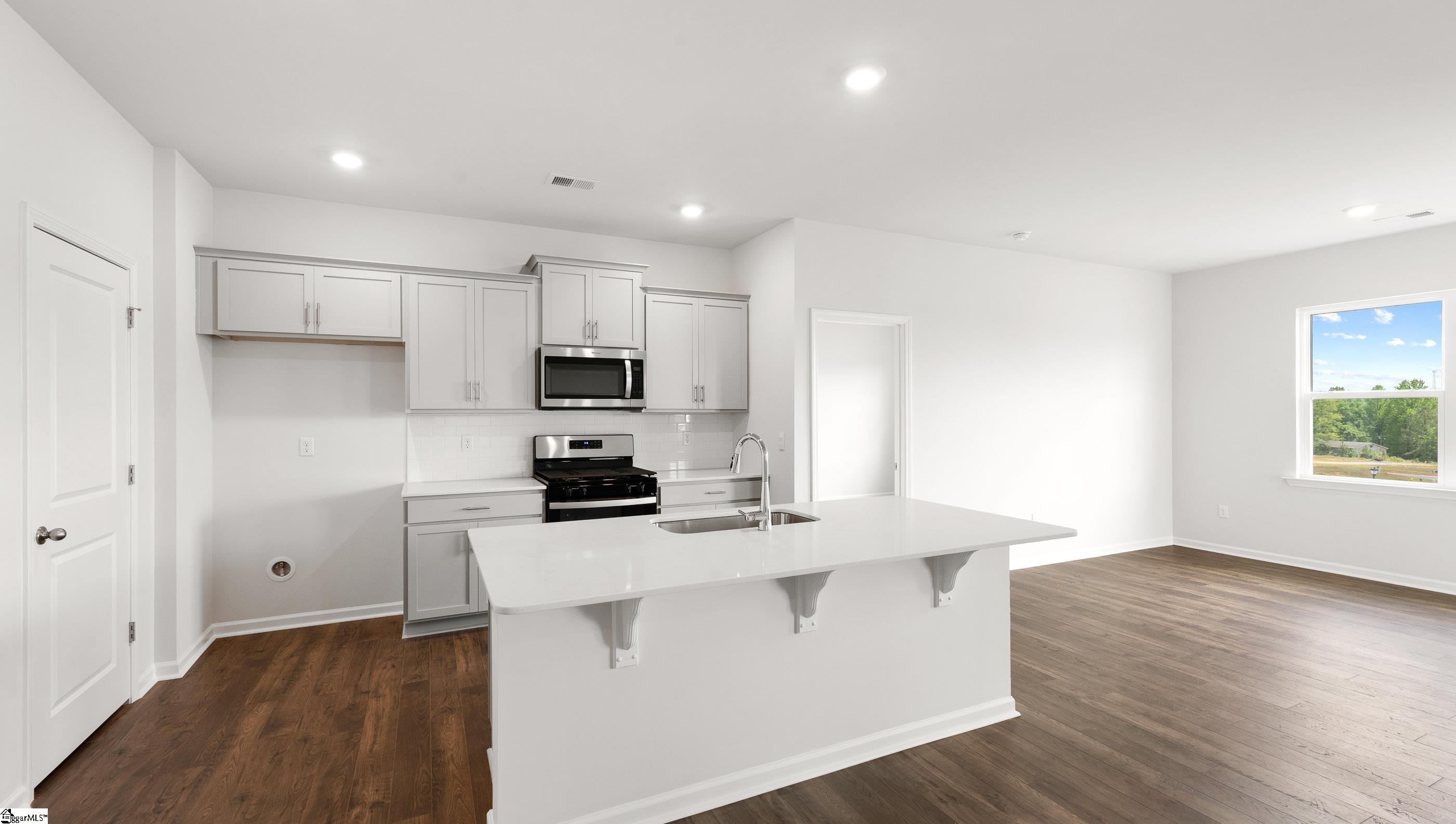 938 Pineland Drive Woodruff, SC 29388