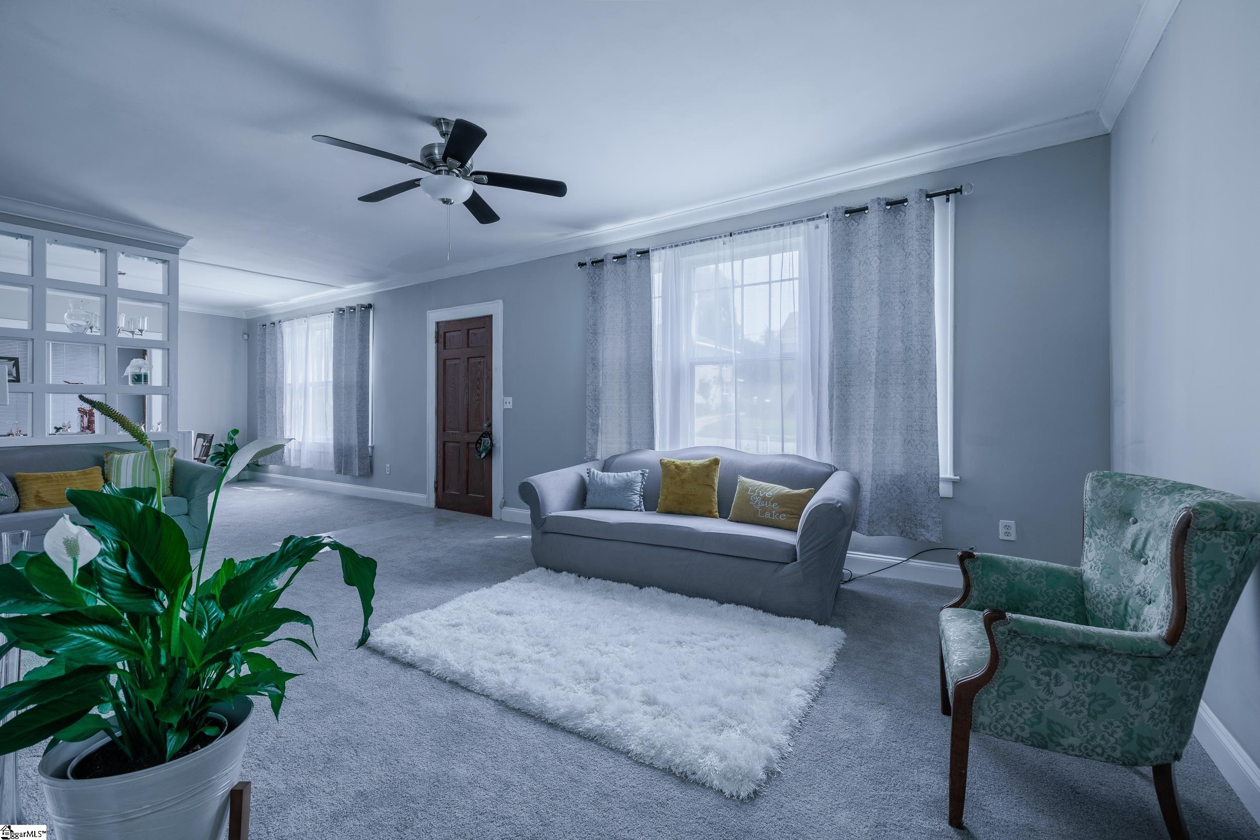 18 Elm Street Greenville, SC 29605