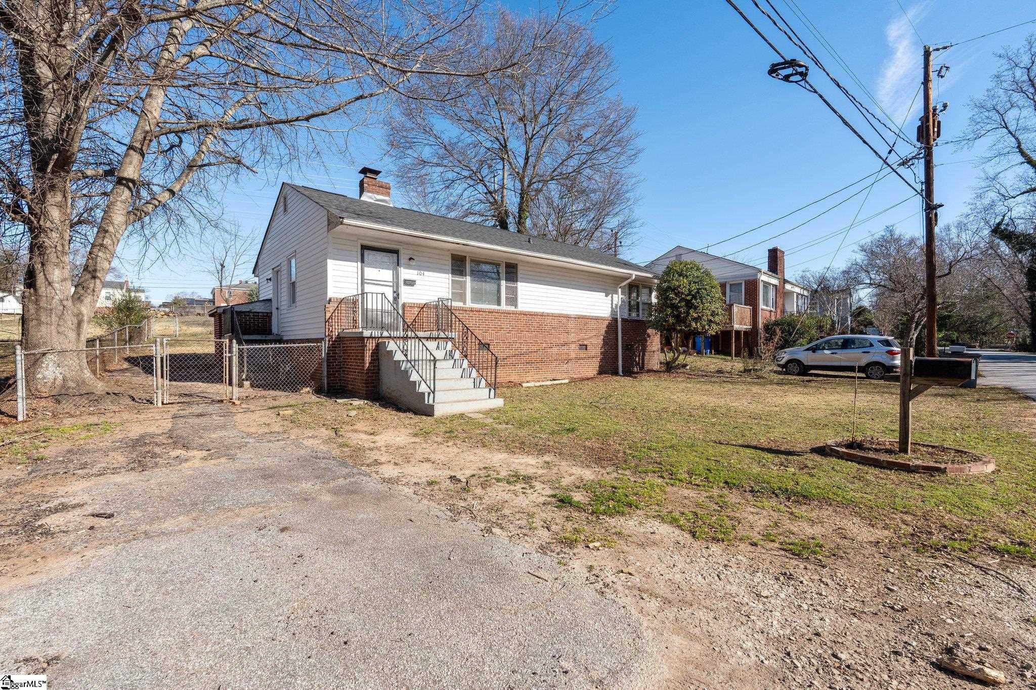 104 Langston Drive Greenville, SC 29617