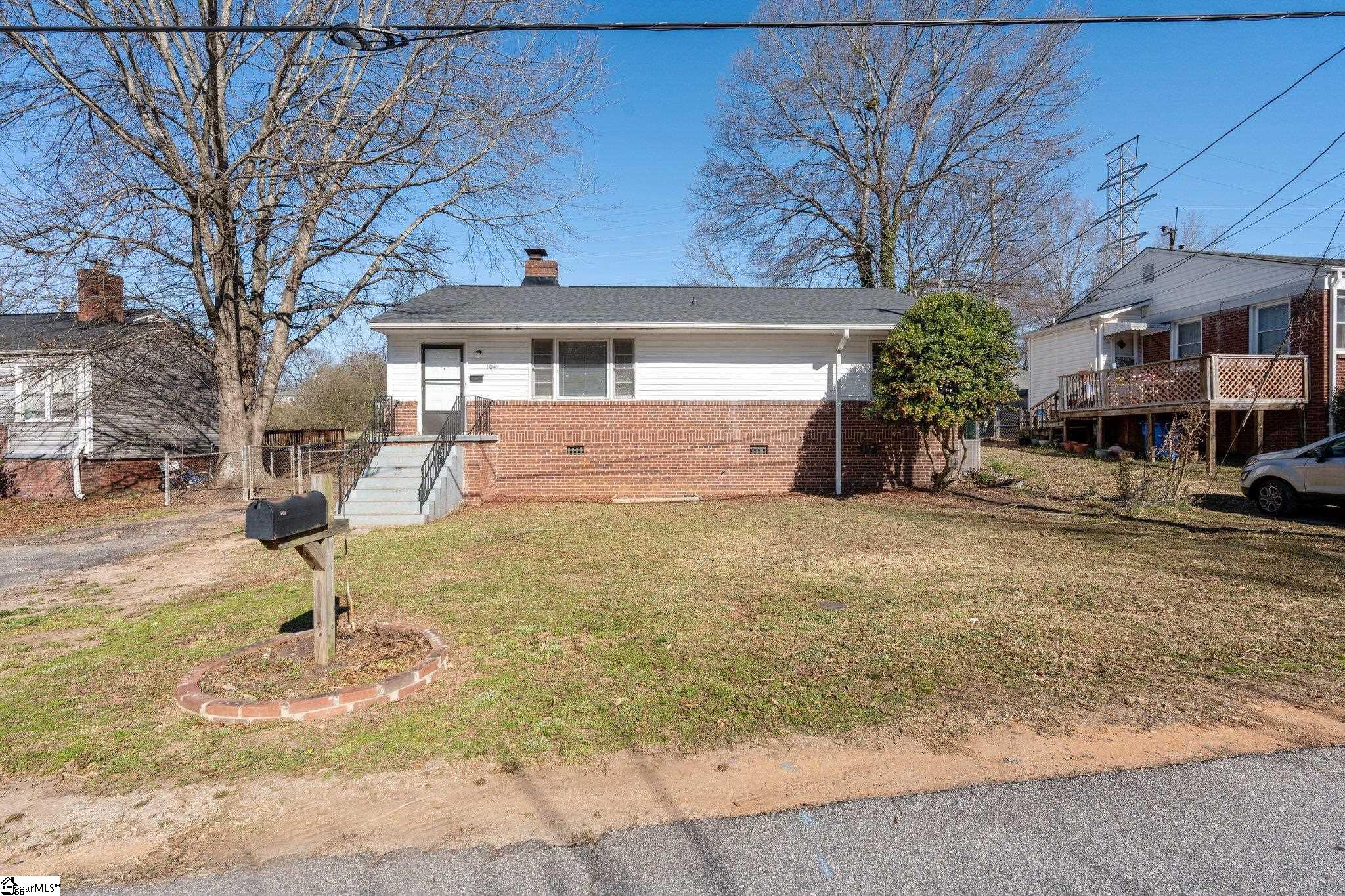 104 Langston Drive Greenville, SC 29617