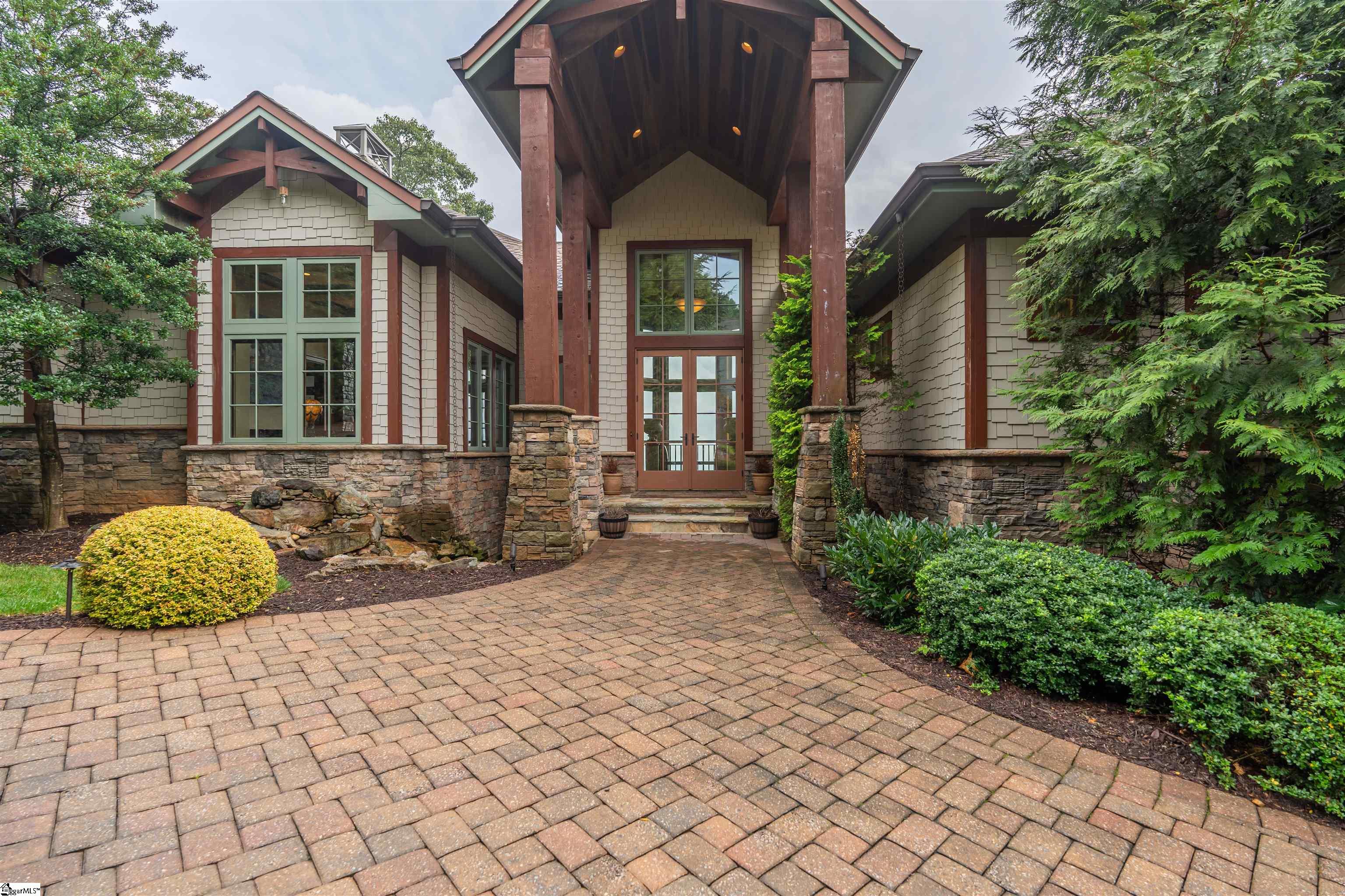 611 Raven Road Landrum, SC 29356