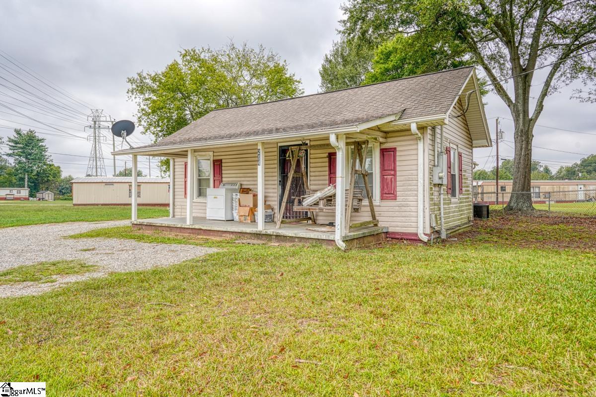 220 Floyd Road Spartanburg, SC 29303
