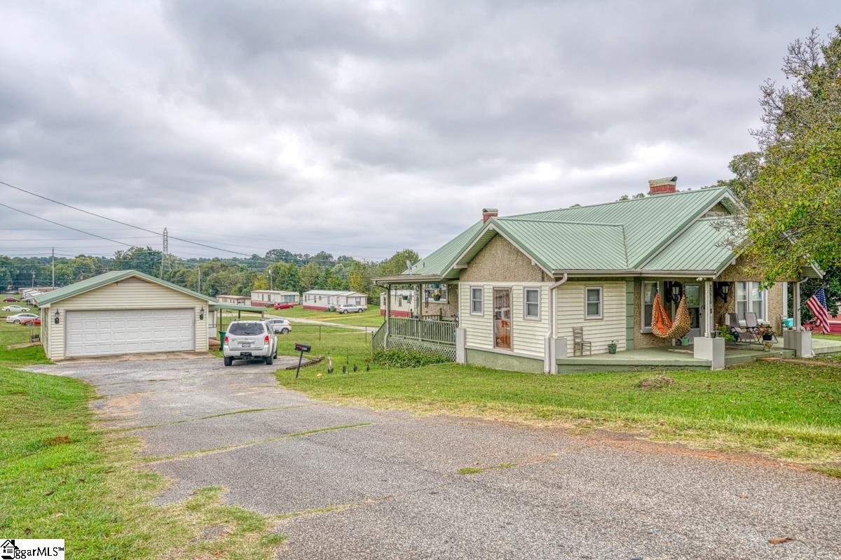 220 Floyd Road Spartanburg, SC 29303