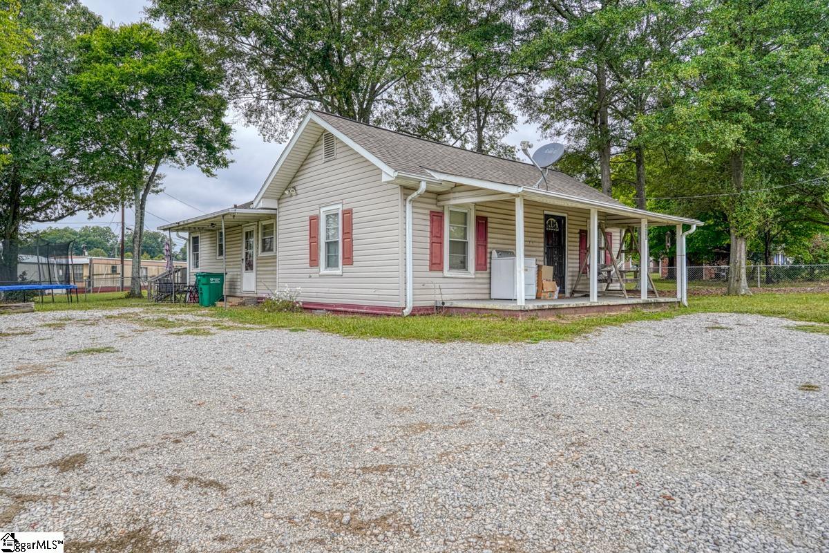 220 Floyd Road Spartanburg, SC 29303