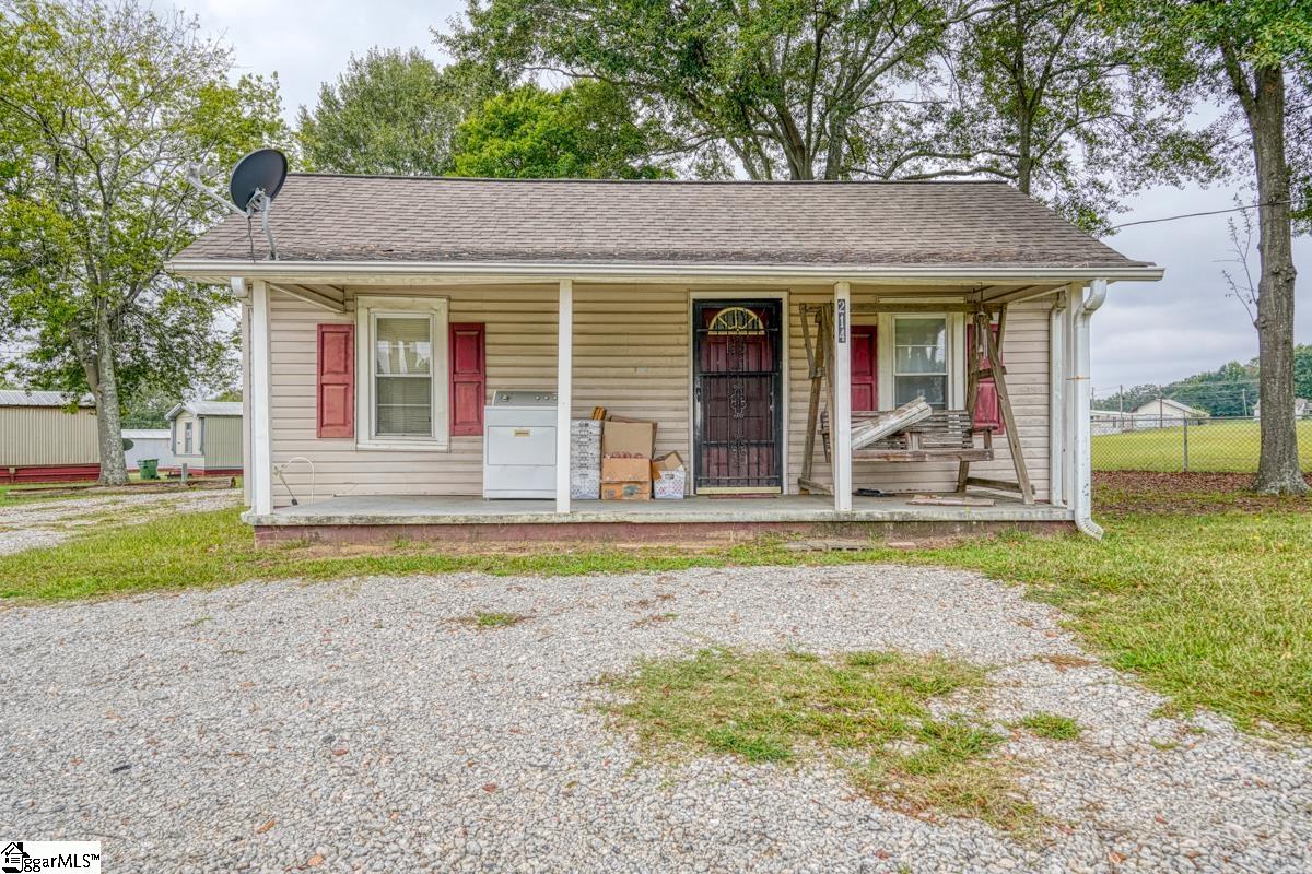 220 Floyd Road Spartanburg, SC 29303