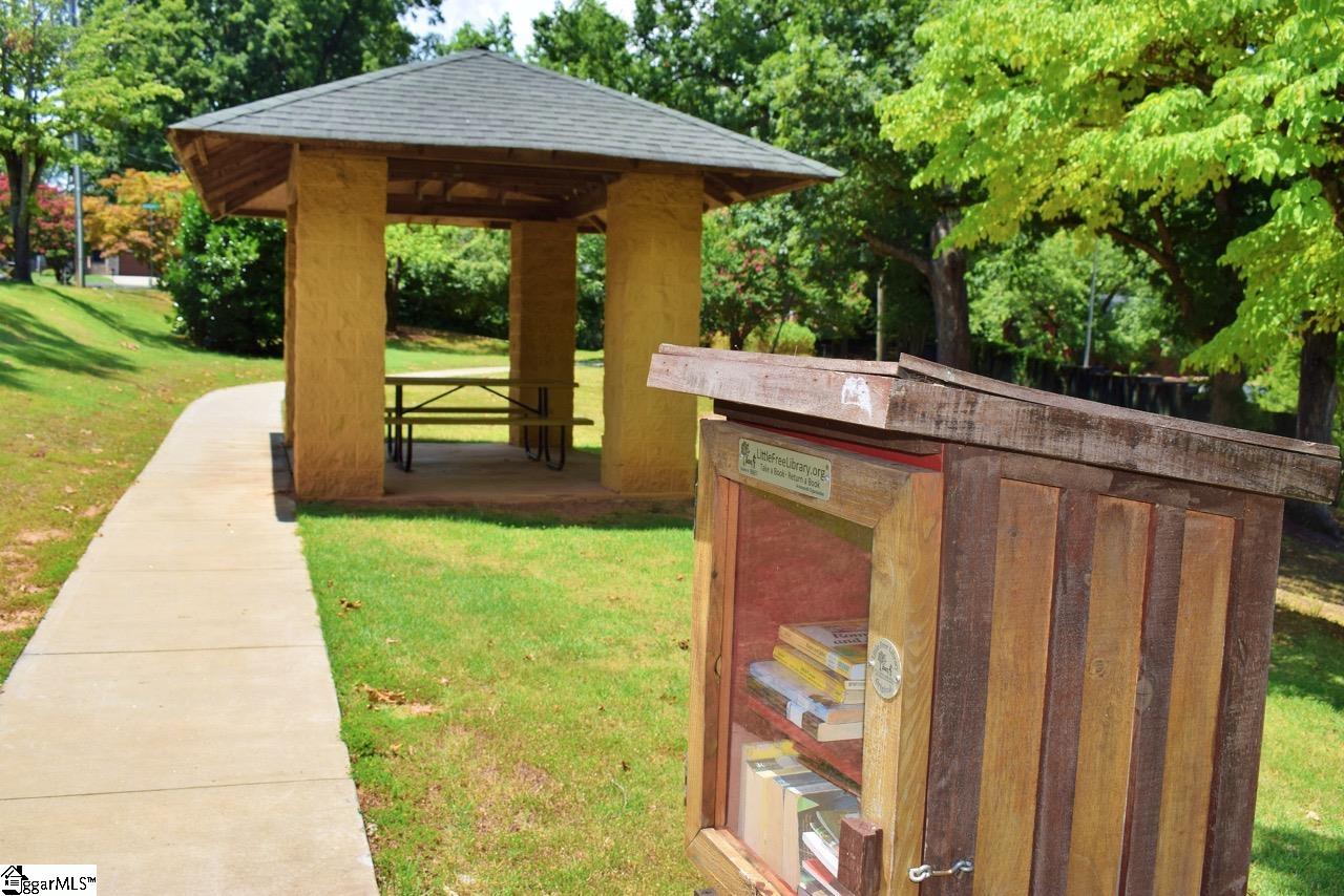 115 Jackson Street Greer, SC 29650
