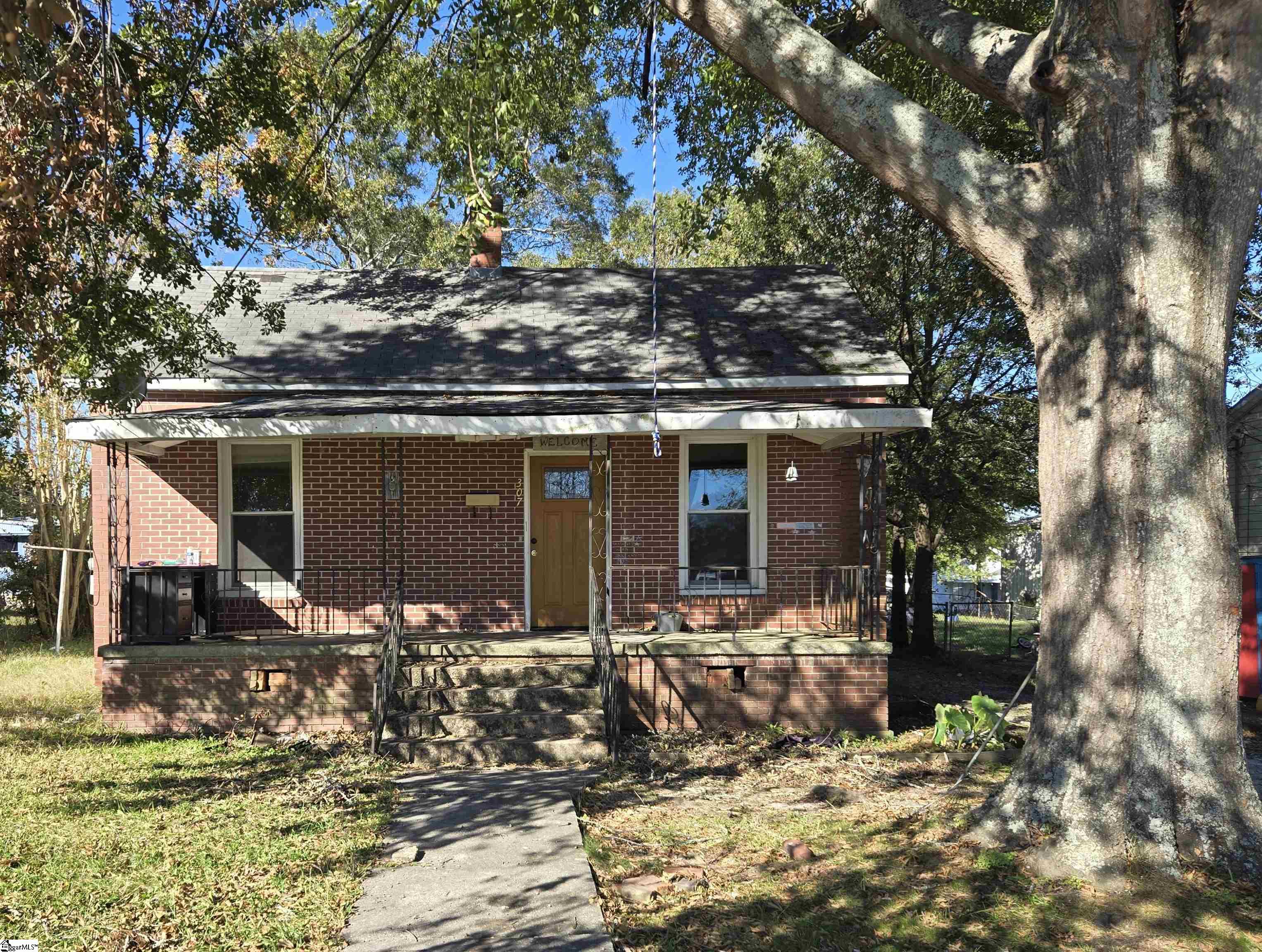 307 Elizebeth Street Clinton, SC 29325