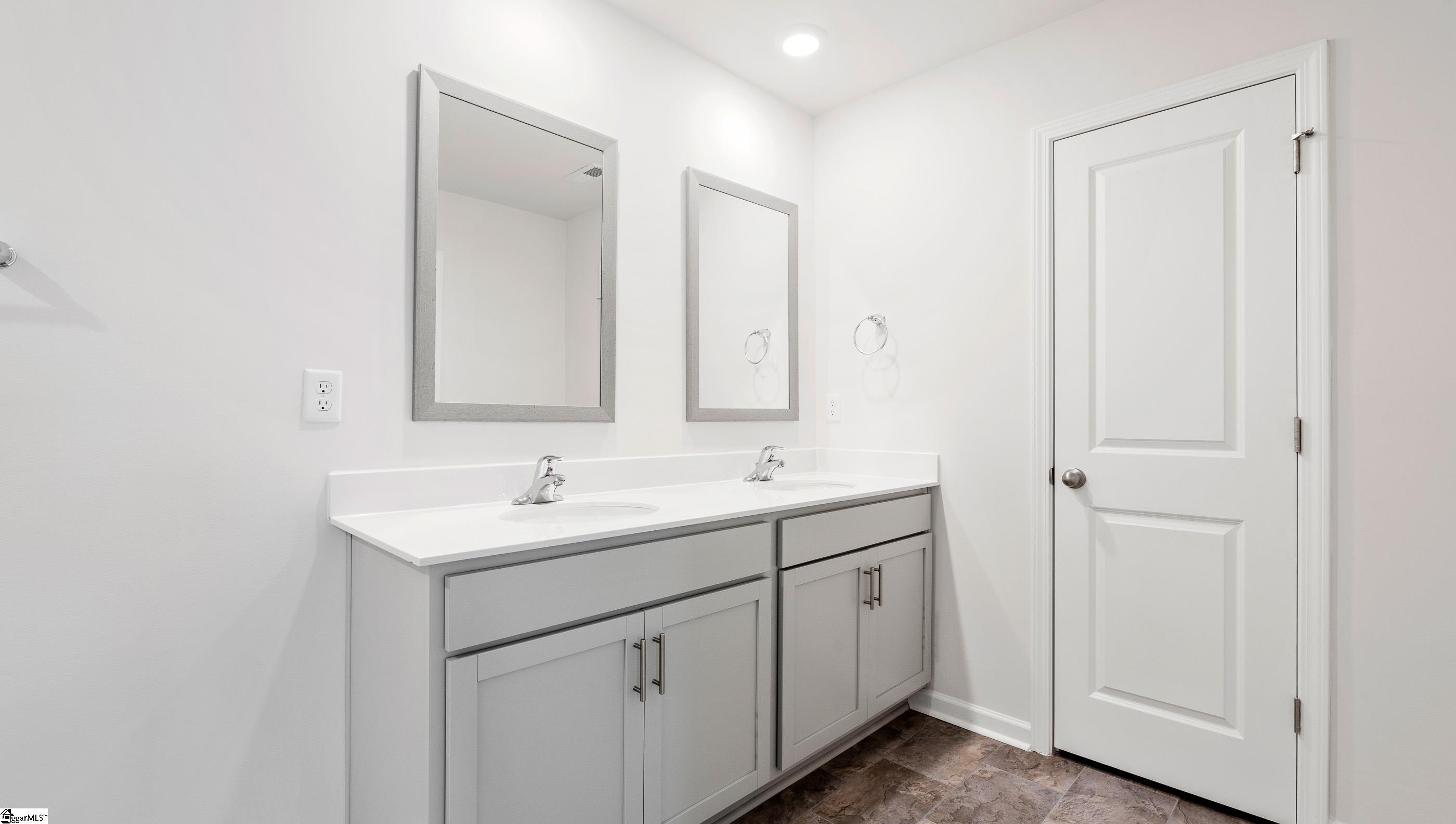 2285 Pierett Circle Woodruff, SC 29388