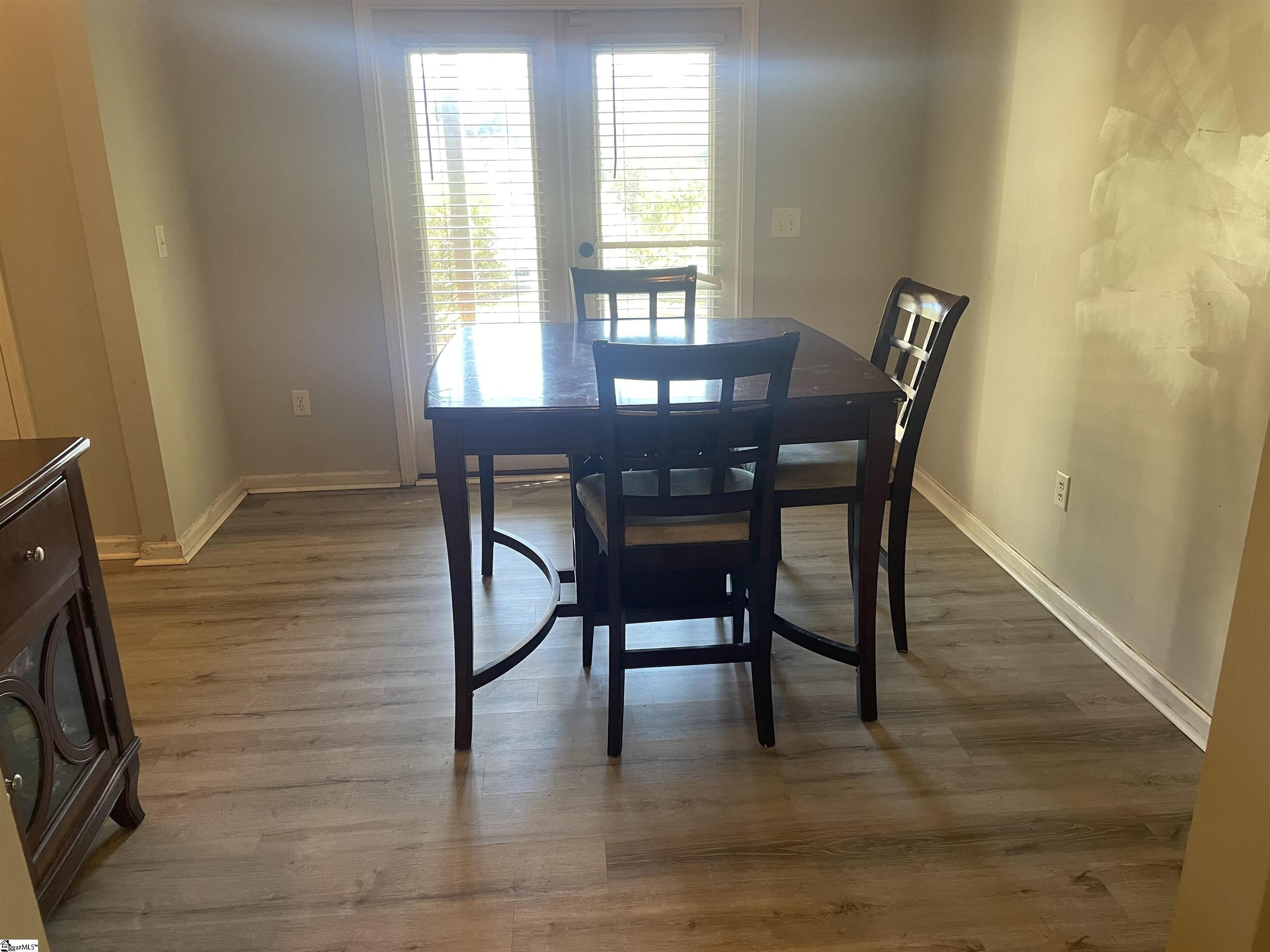 100 Redcoat Court Simpsonville, SC 29680