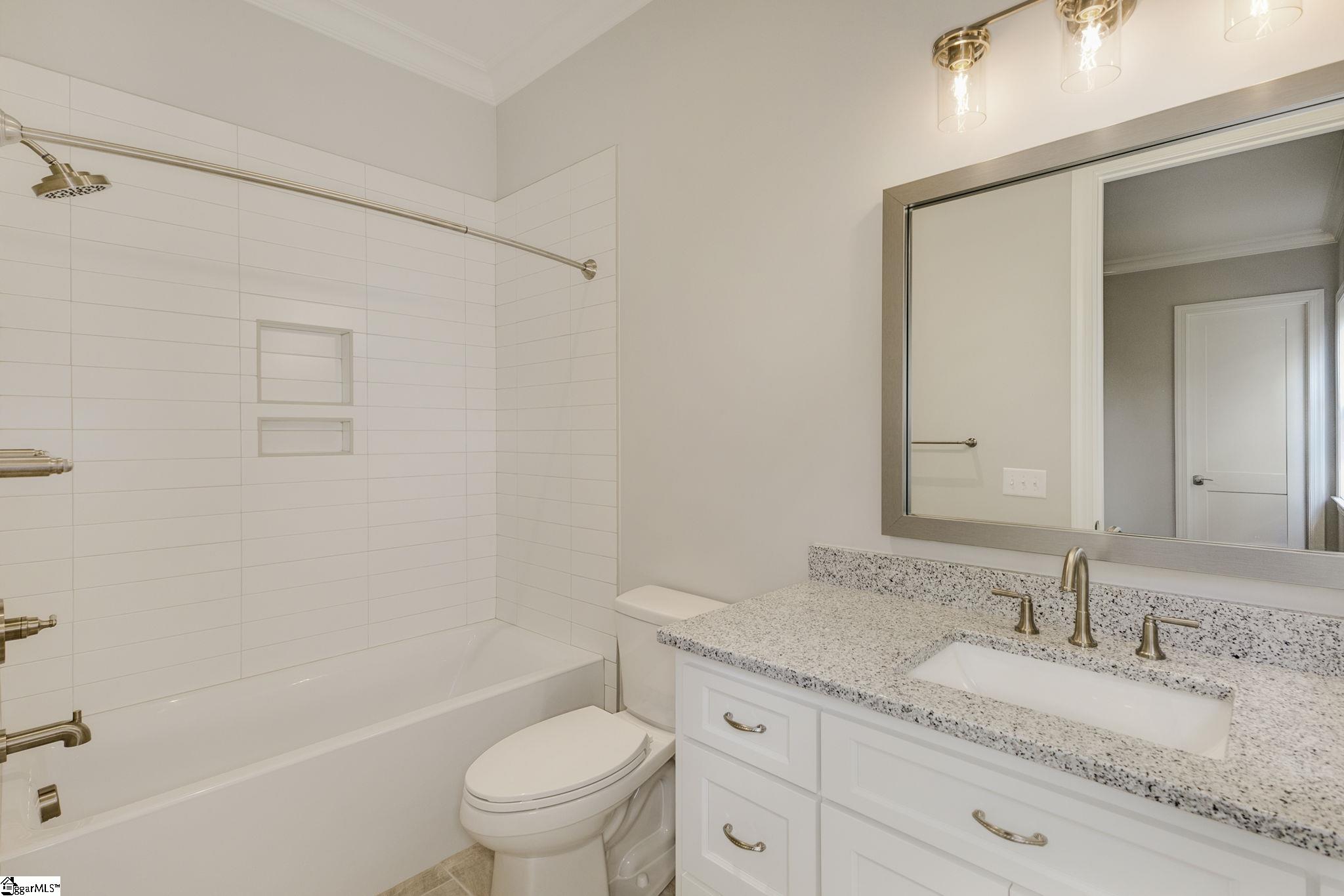 202 Chestnut Pond Lane Simpsonville, SC 29681