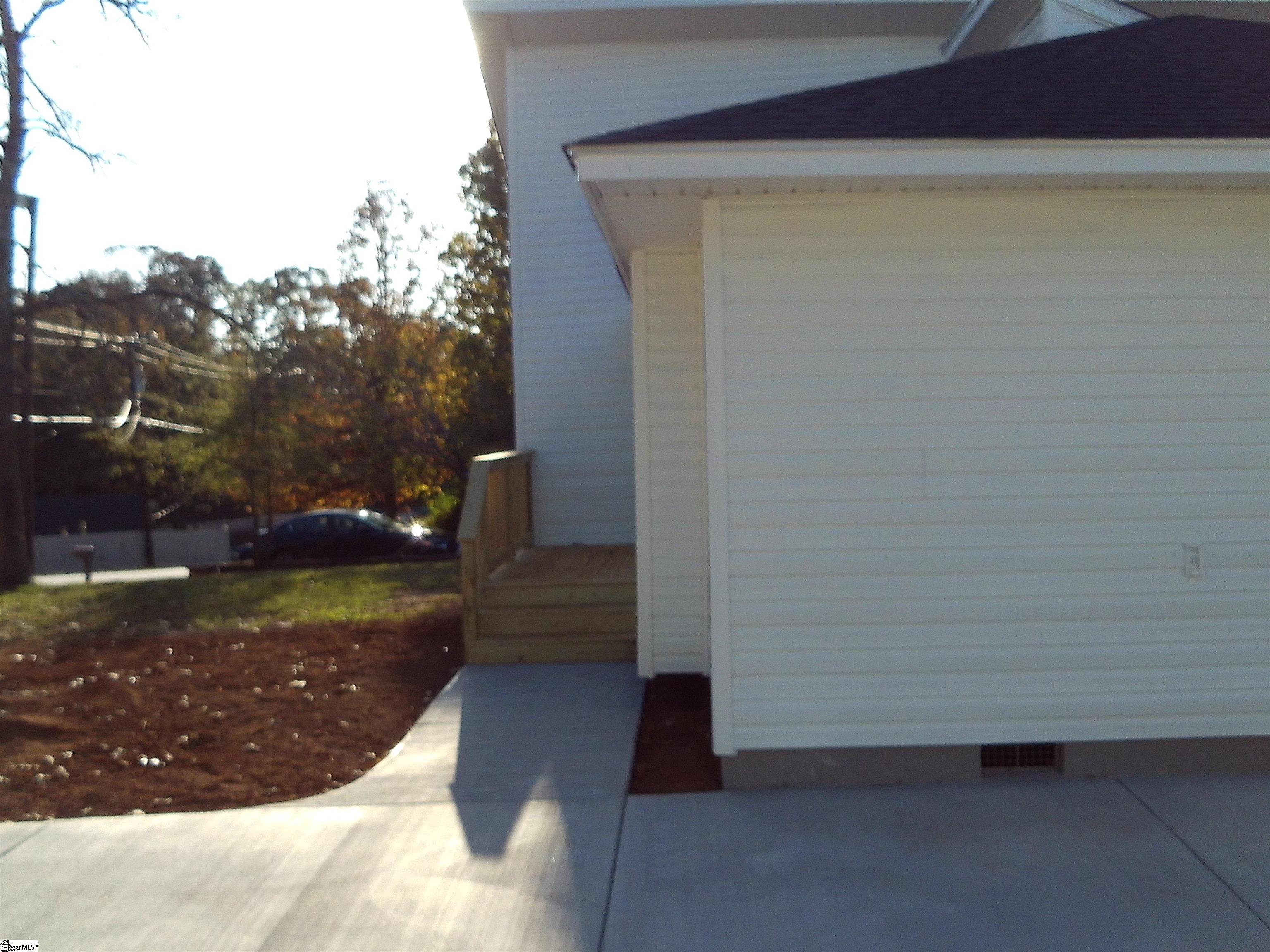 611 Bridwell Road Travelers Rest, SC 29690