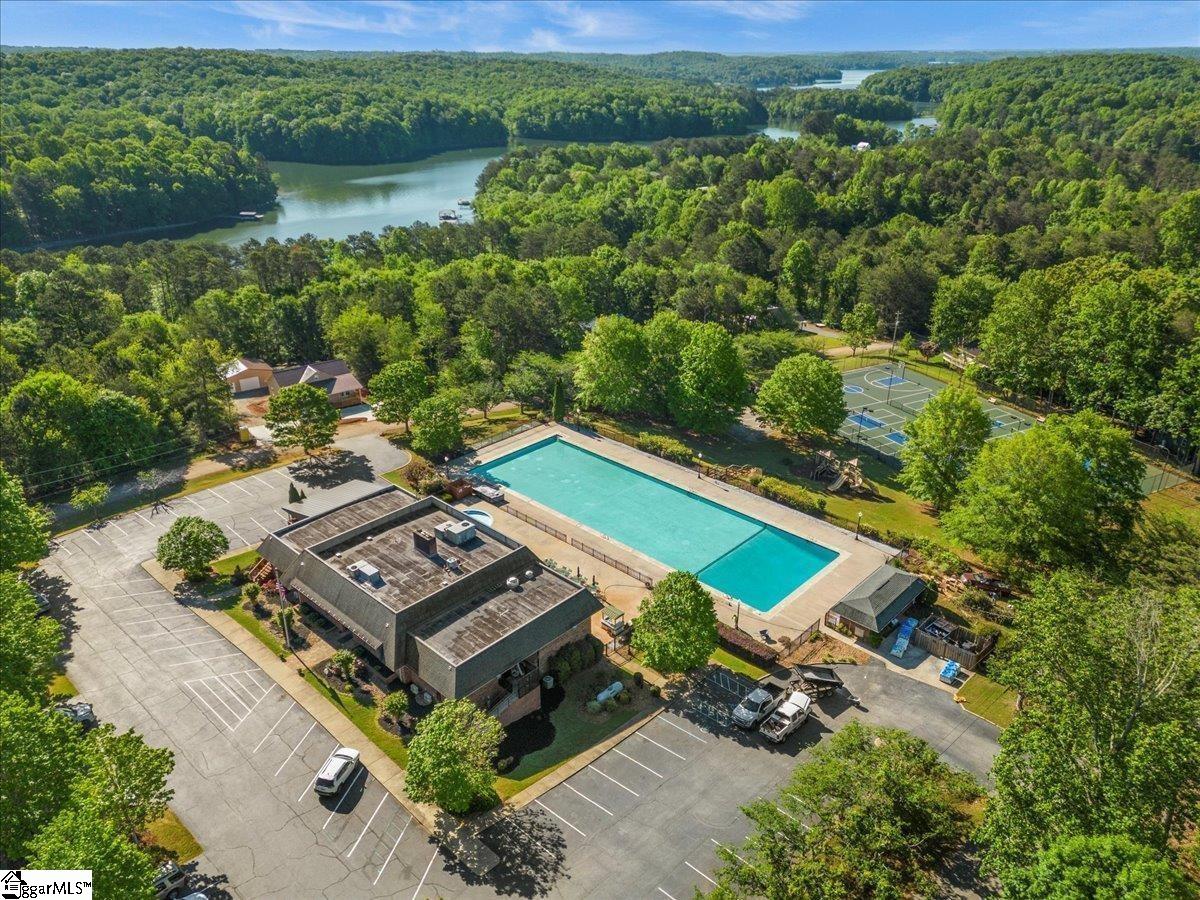 425 Tiger Lane Westminster, SC 29693