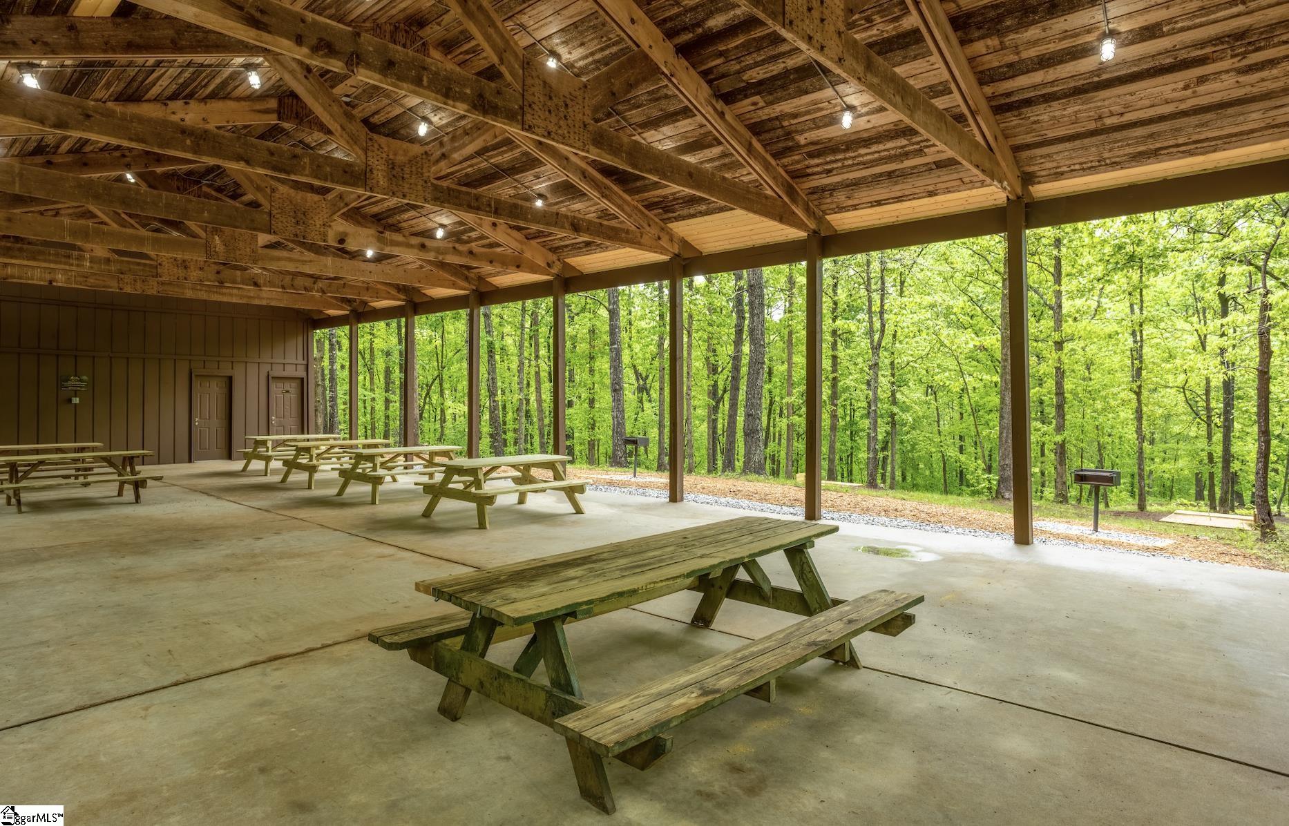 425 Tiger Lane Westminster, SC 29693