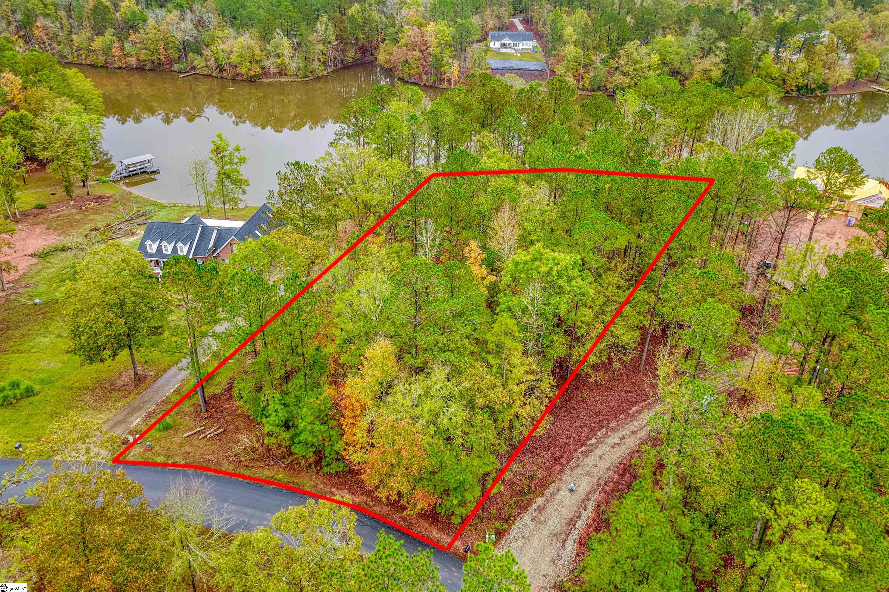 82 E Commodore Drive Cross Hill, SC 29332