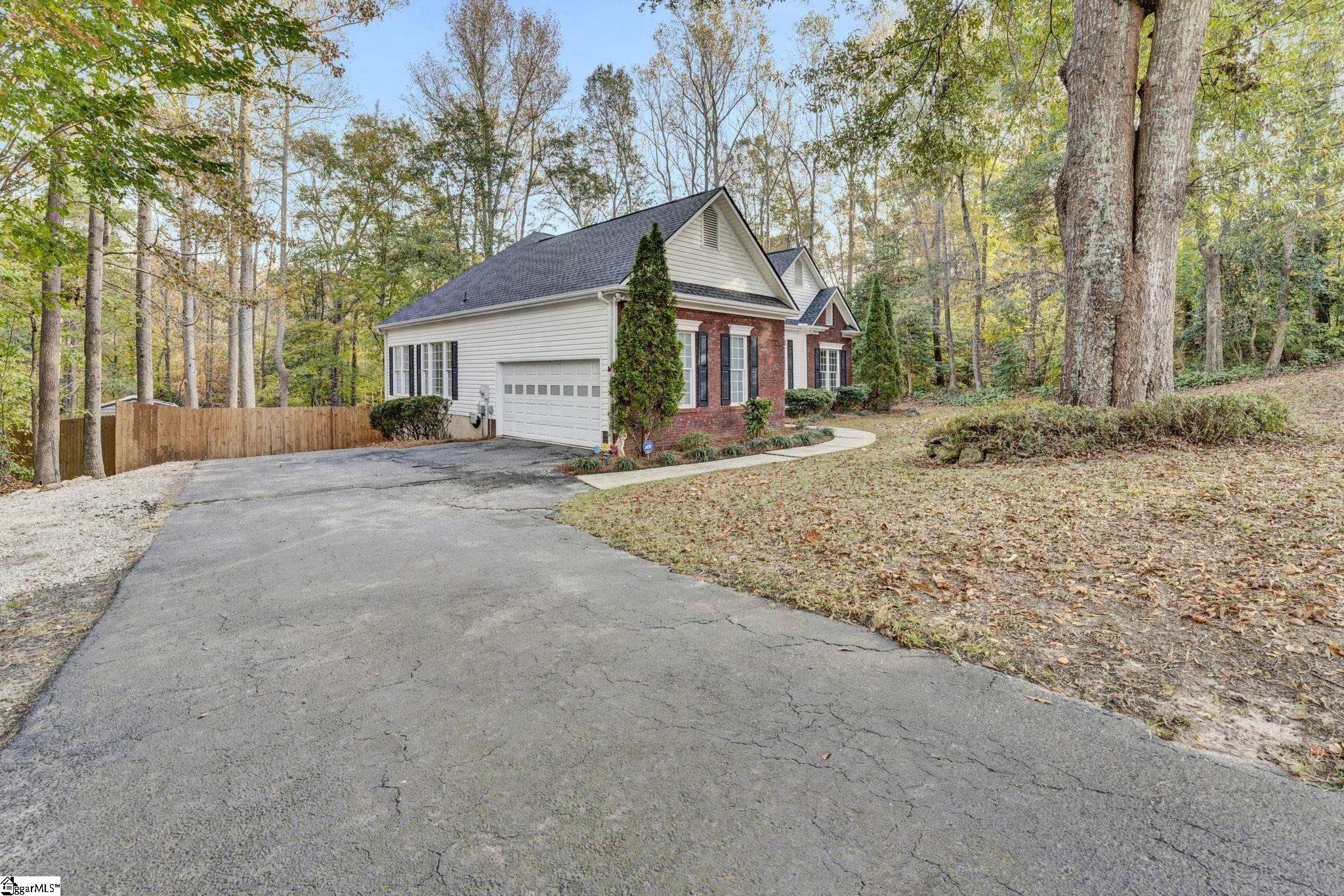 36 Prince Williams Court Simpsonville, SC 29681