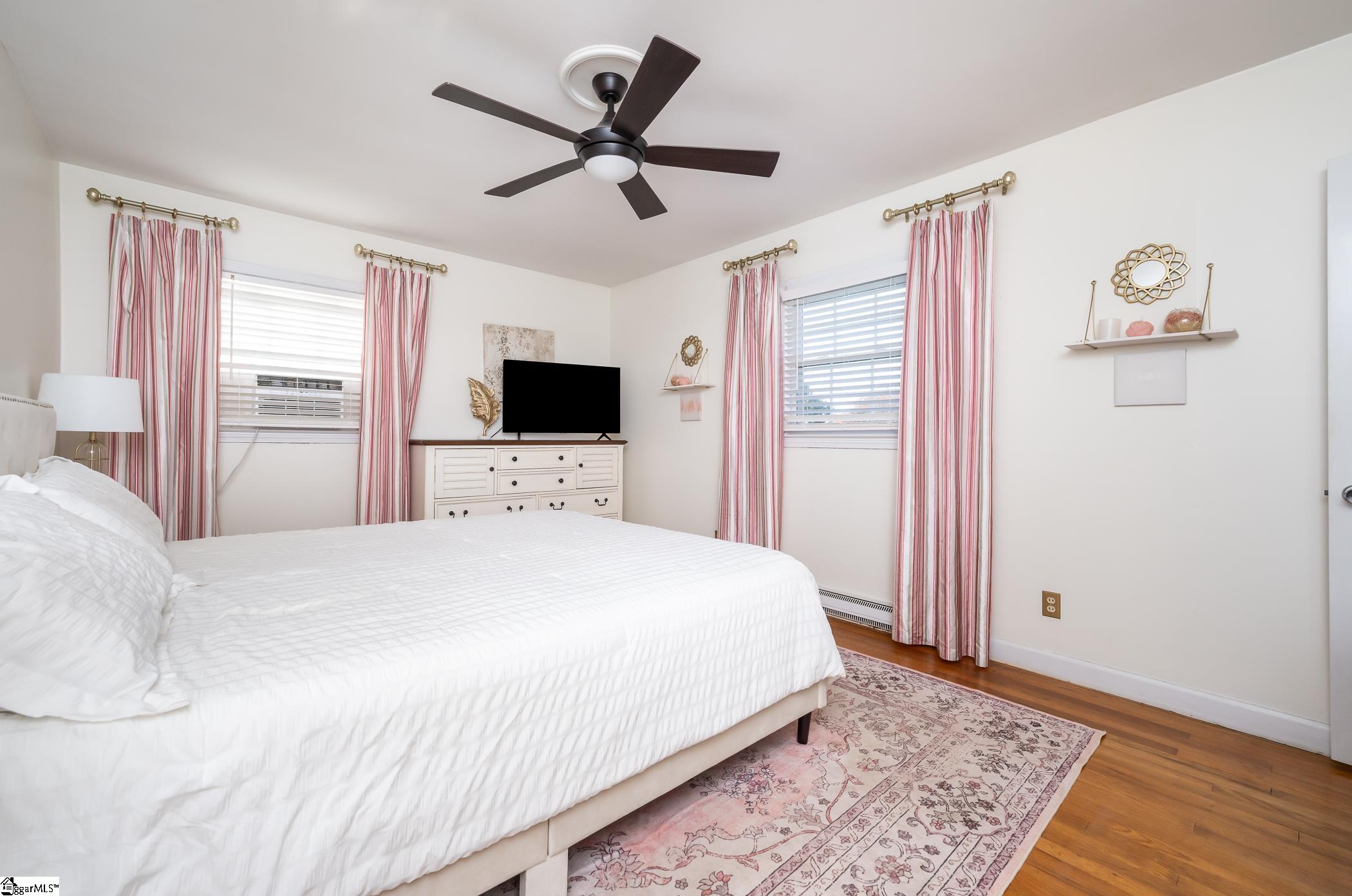 401 S Glassy Mountain Road Easley, SC 29640