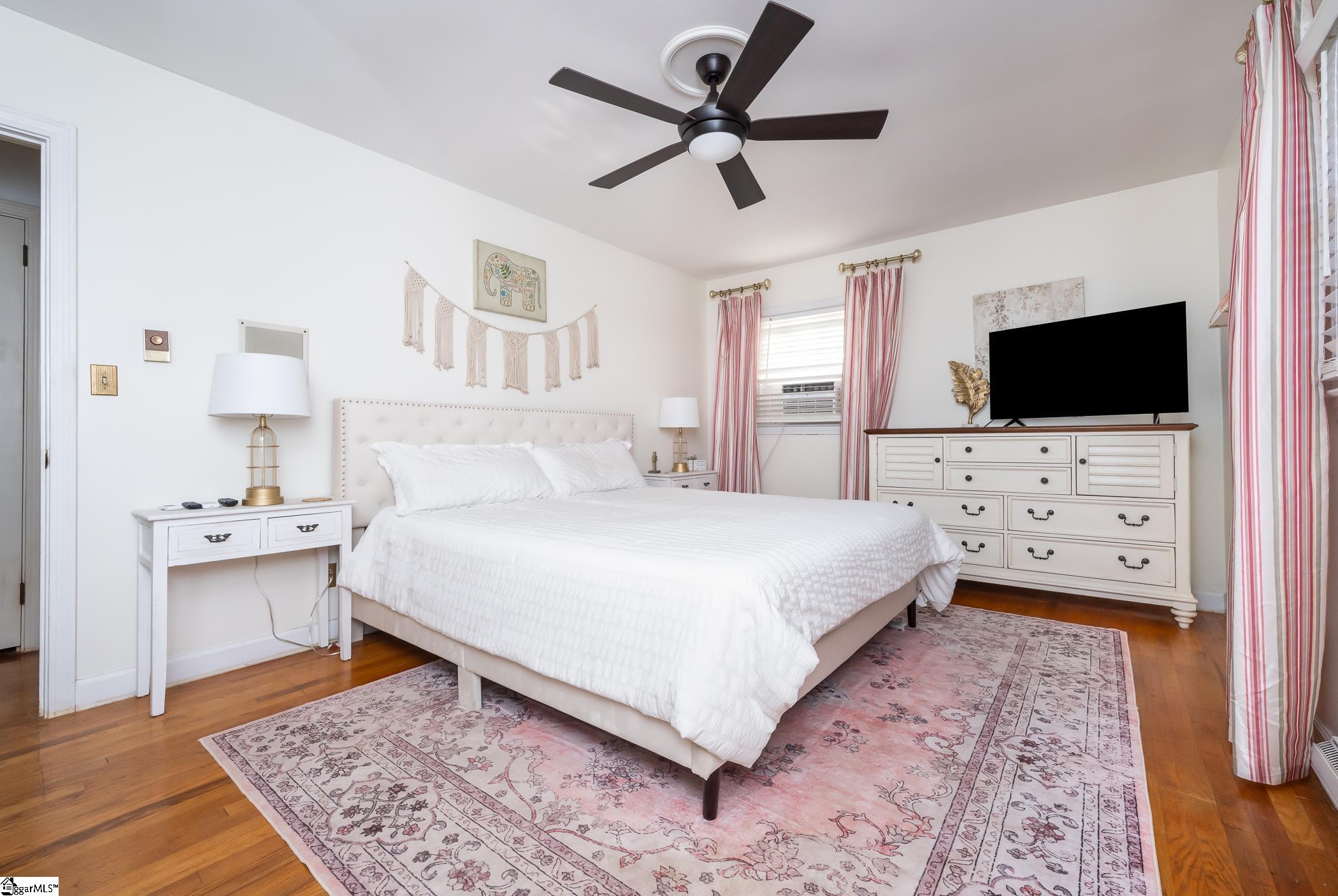 401 S Glassy Mountain Road Easley, SC 29640