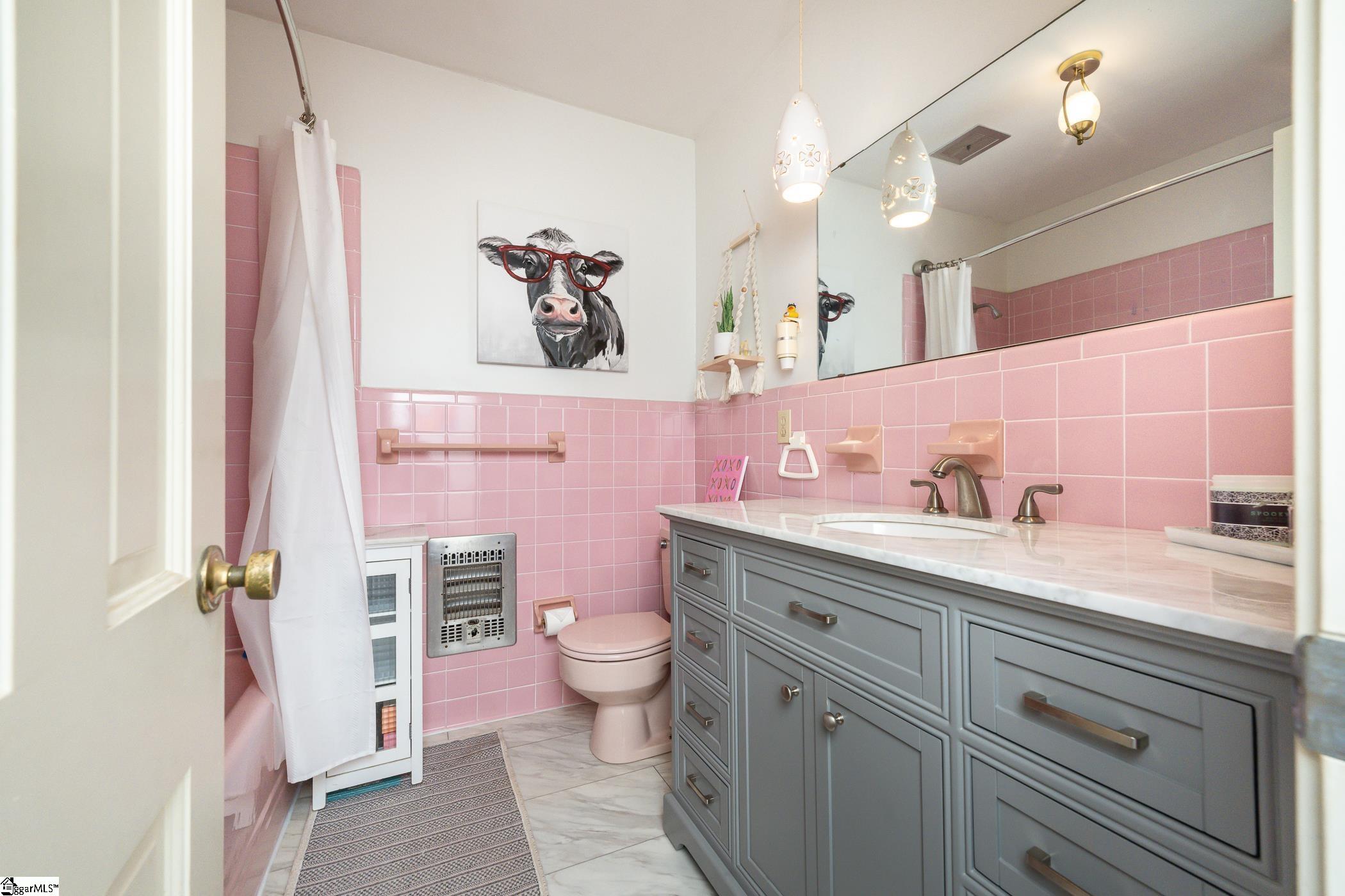 401 S Glassy Mountain Road Easley, SC 29640