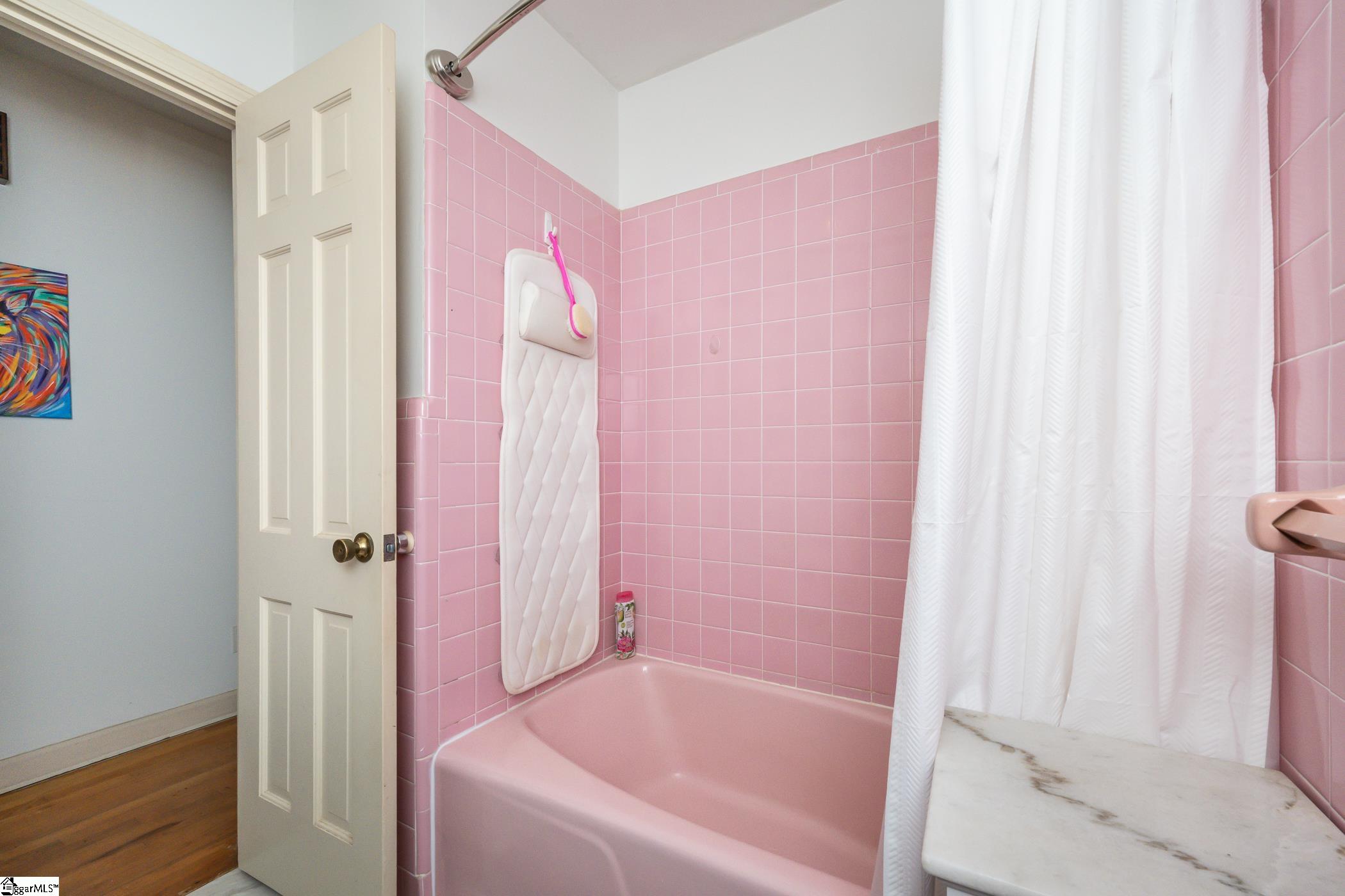 401 S Glassy Mountain Road Easley, SC 29640