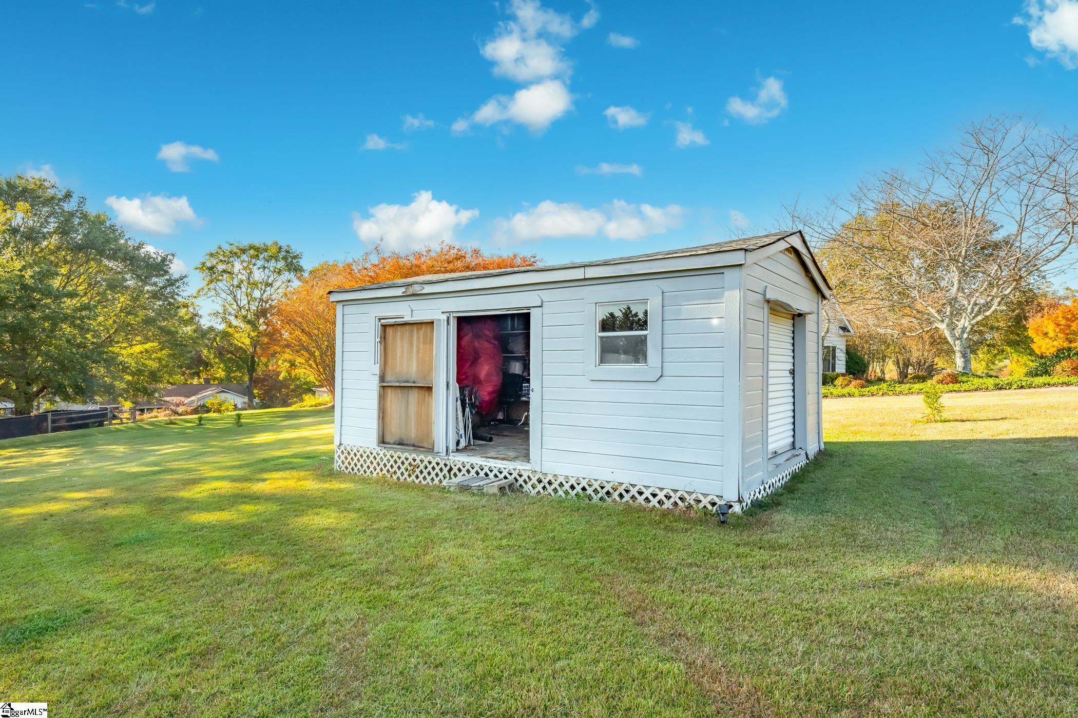 401 S Glassy Mountain Road Easley, SC 29640