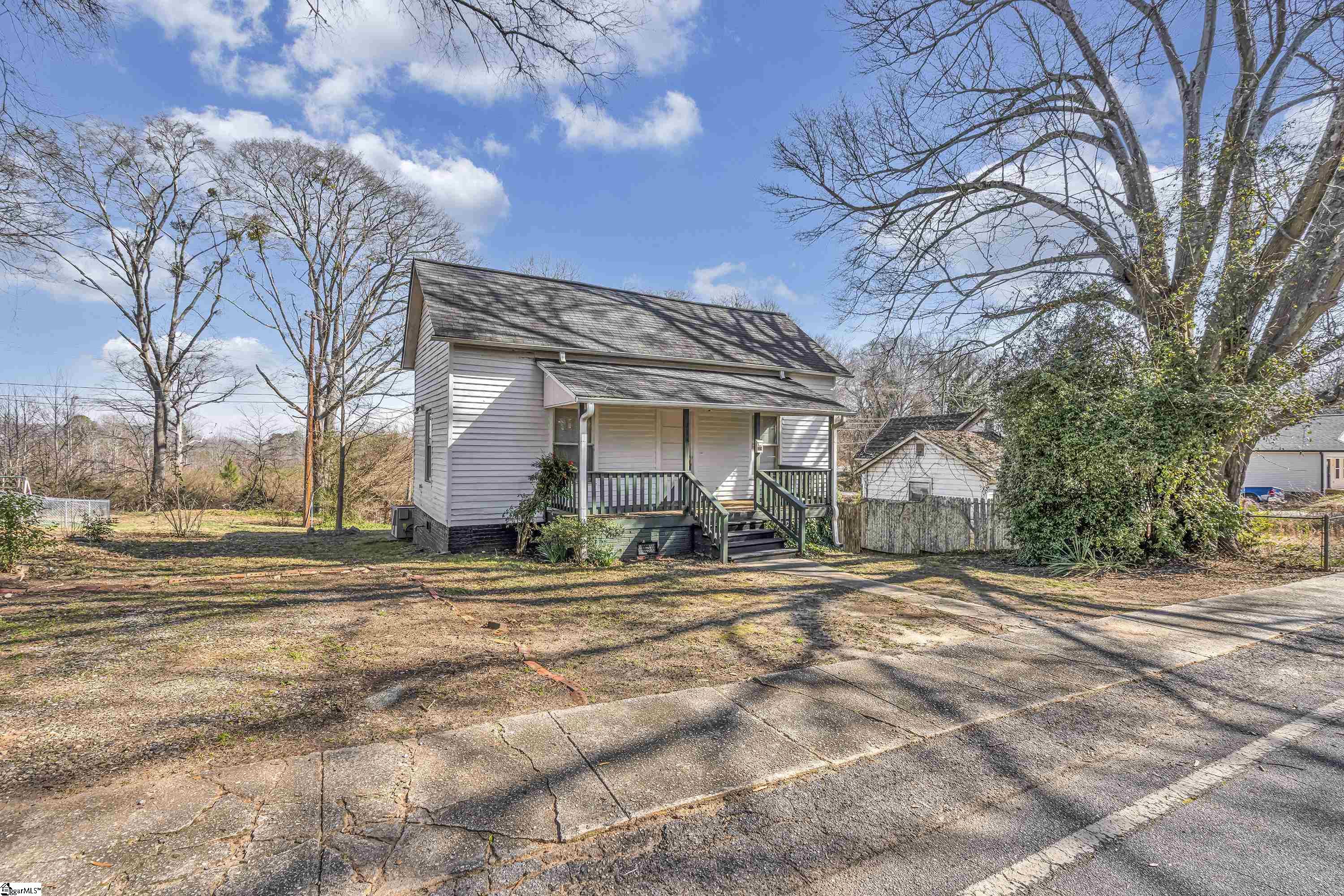 315 Poole Street Woodruff, SC 29388