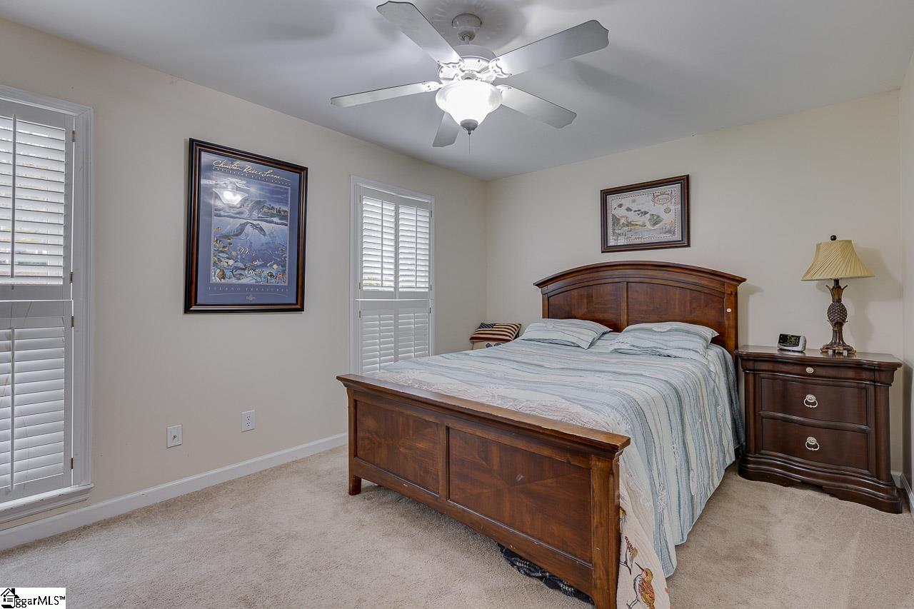 206 W Killarney Lake Moore, SC 29369