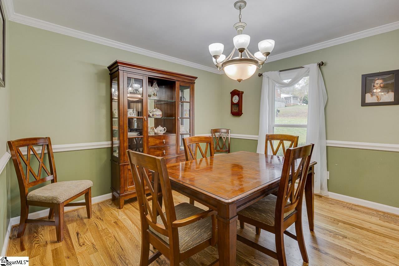 206 W Killarney Lake Moore, SC 29369