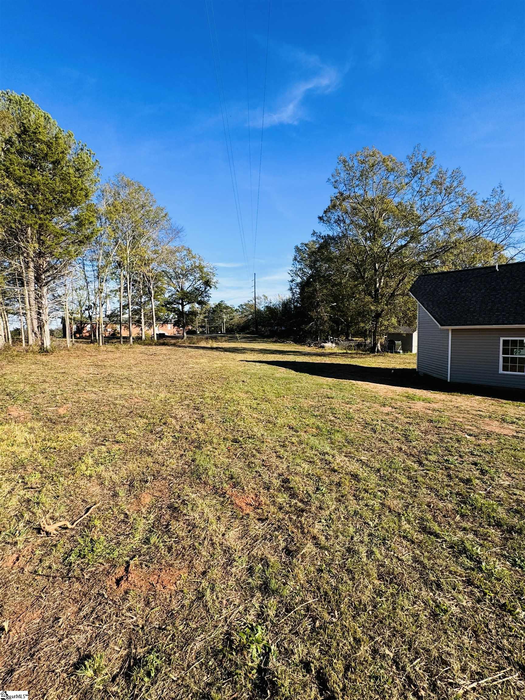 417 Fairview Road Laurens, SC 29360
