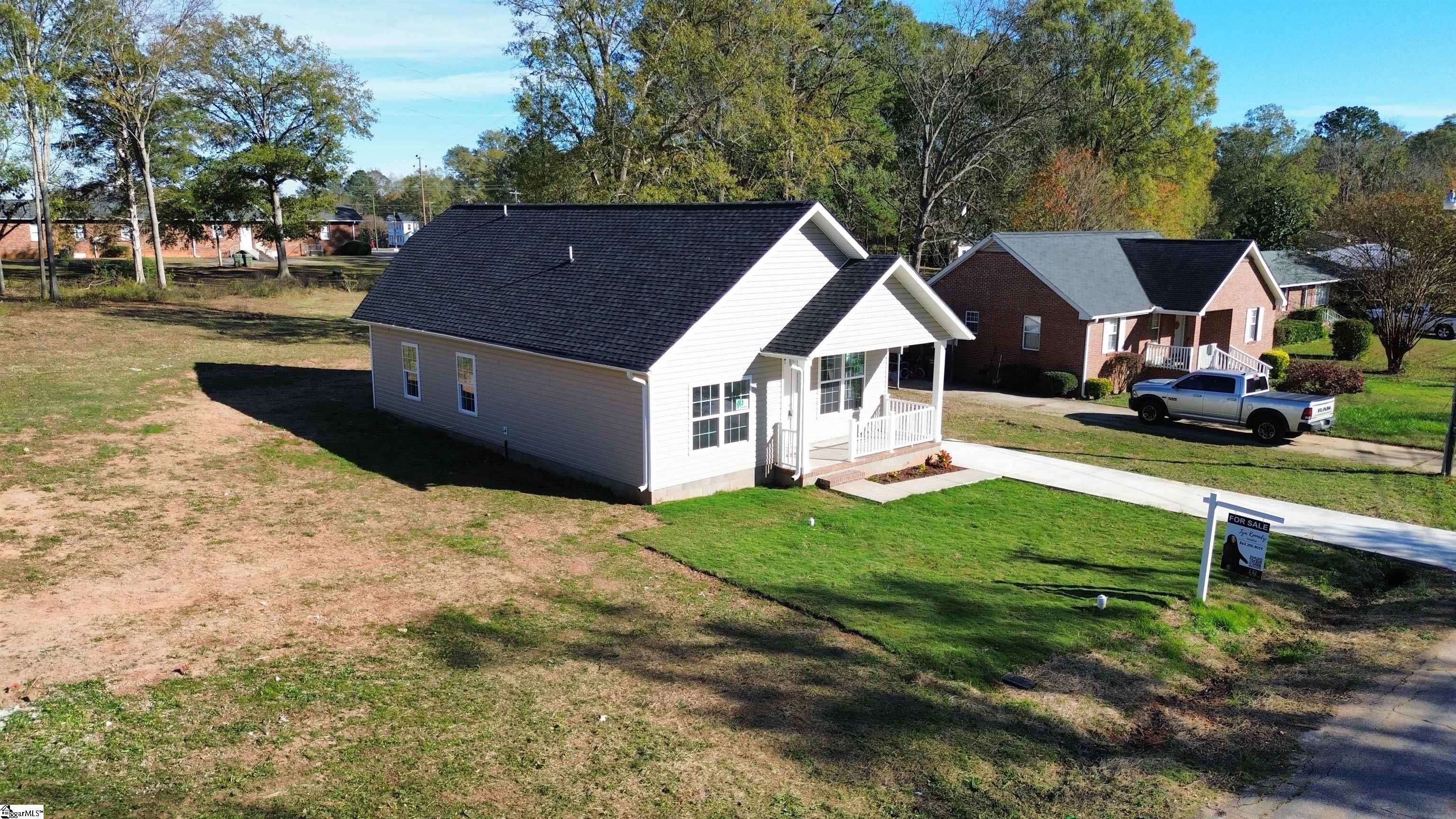 417 Fairview Road Laurens, SC 29360