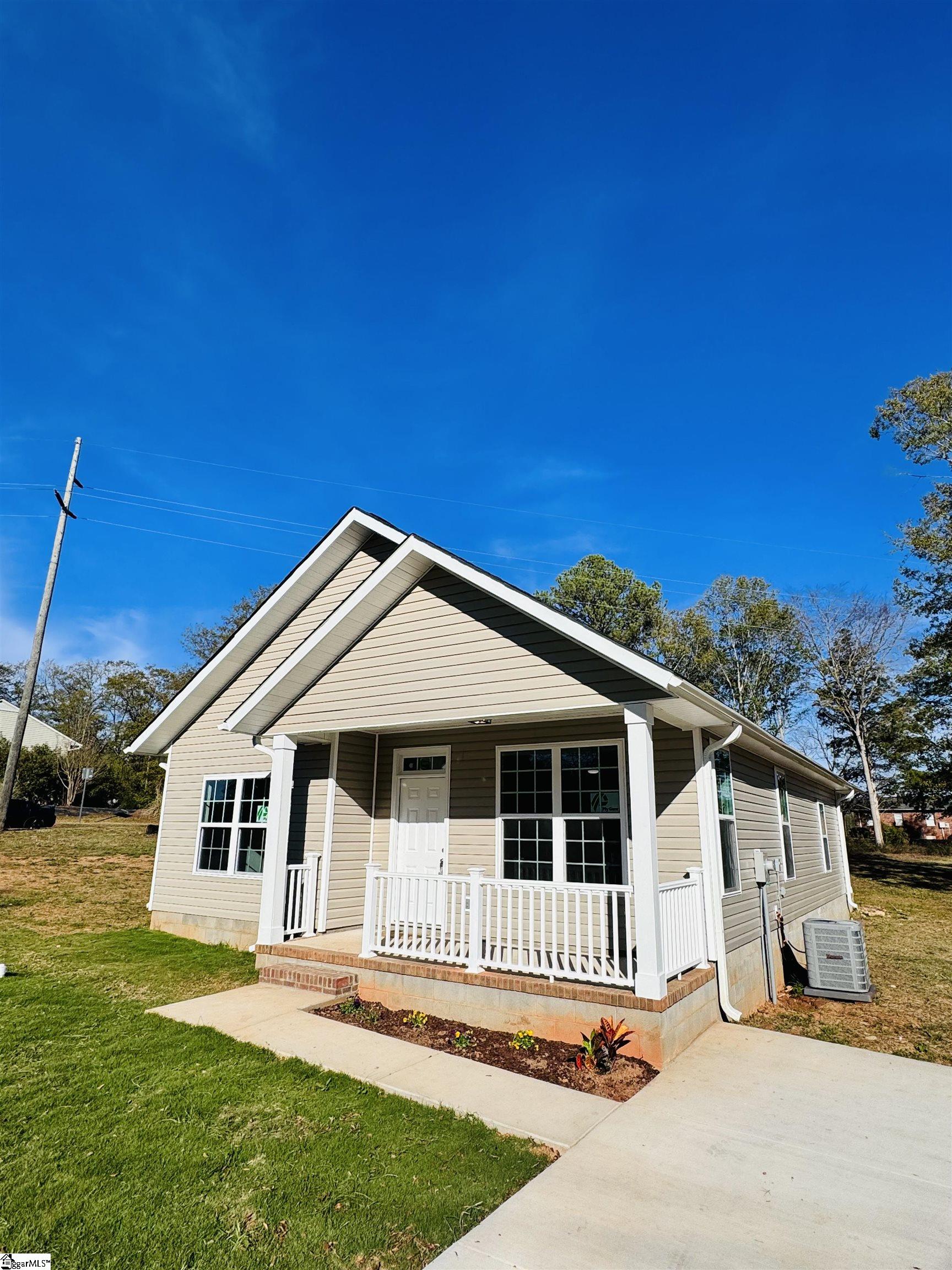 417 Fairview Road Laurens, SC 29360