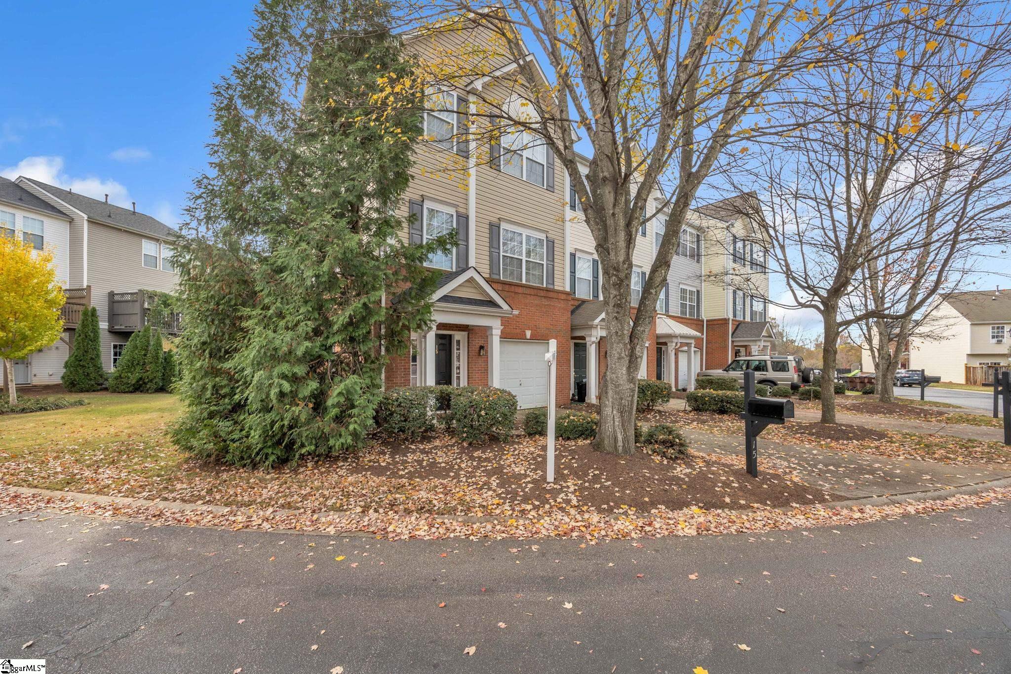 15 Annacey Place Greenville, SC 29607