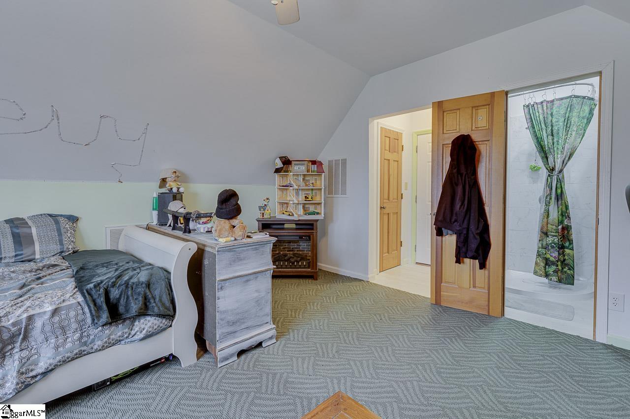 112 Holcombe Road Travelers Rest, SC 29690