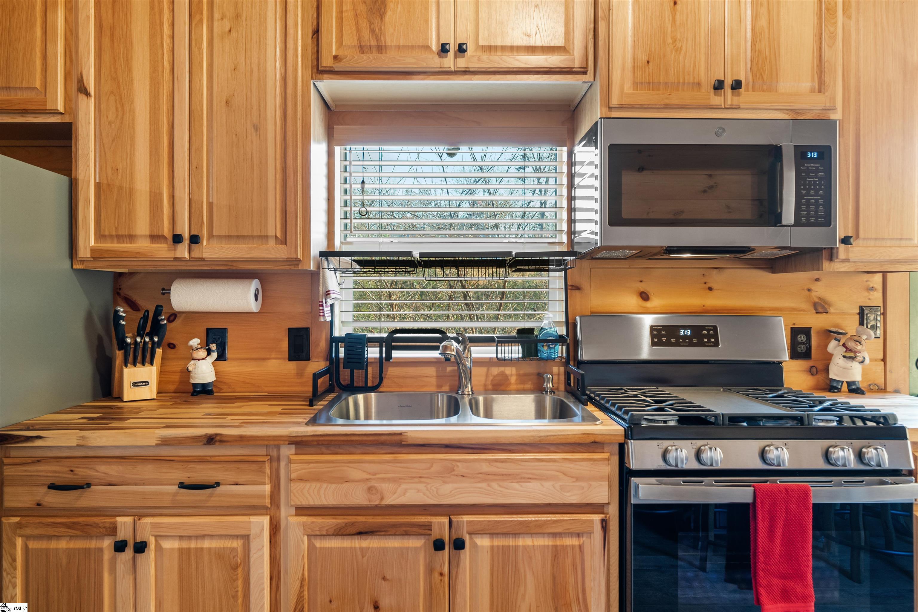 106 Hiawatha Trail Pickens, SC 29671