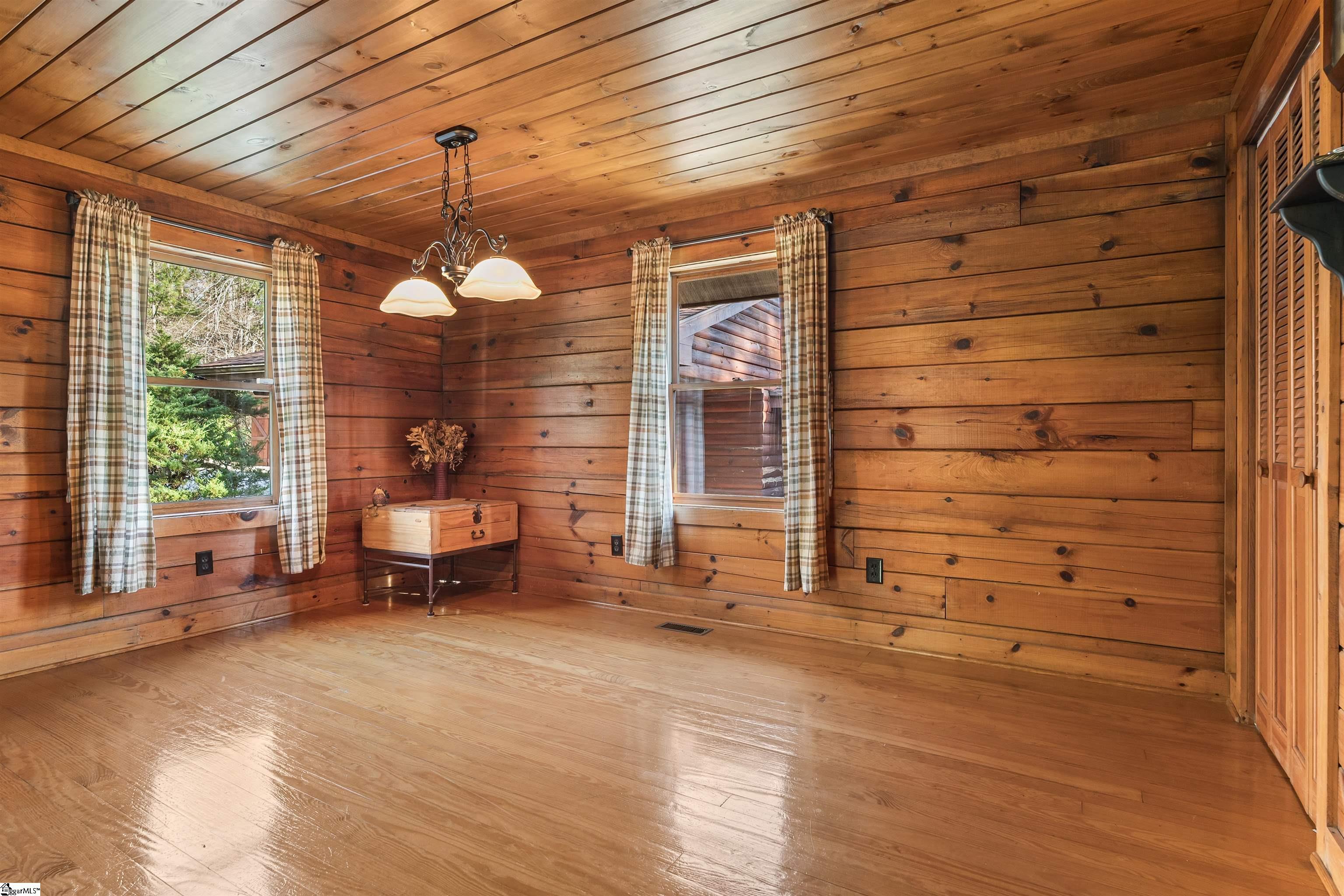 106 Hiawatha Trail Pickens, SC 29671