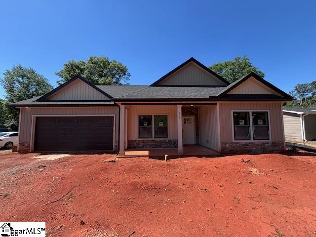 179 Cedar Avenue Wellford, SC 29385