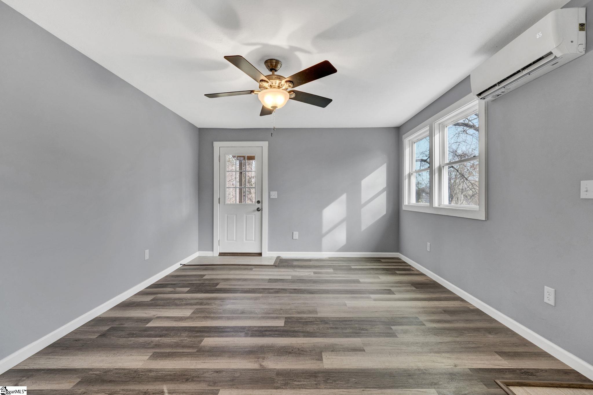 107 Bailey Circle Clinton, SC 29325