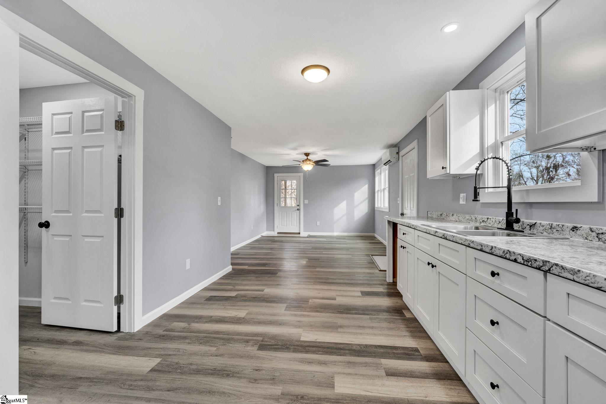 107 Bailey Circle Clinton, SC 29325
