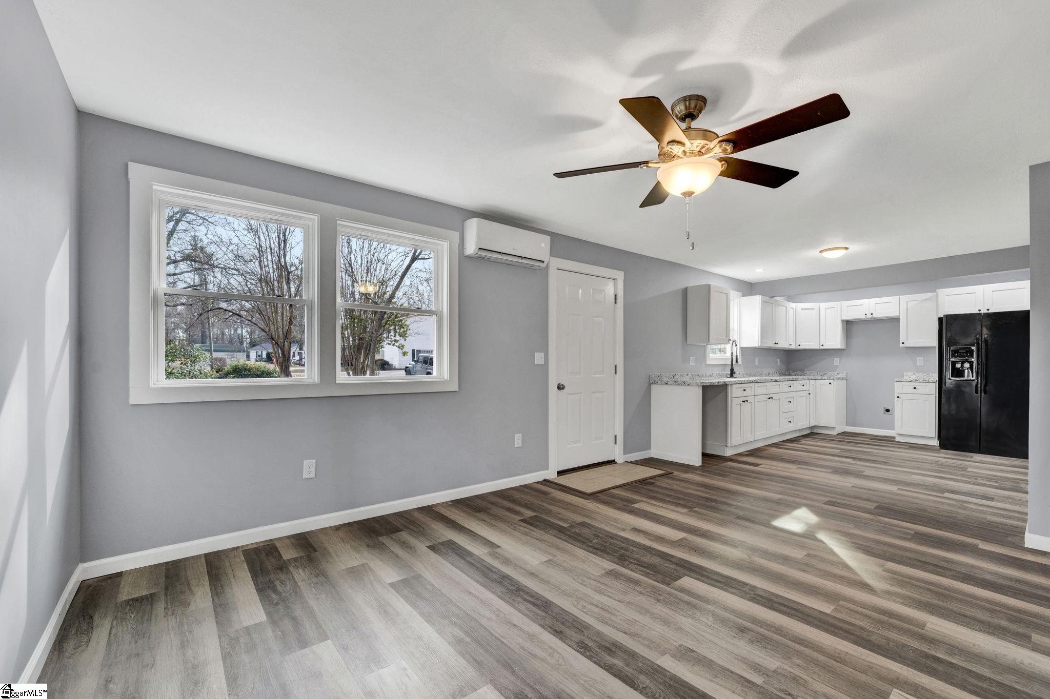 107 Bailey Circle Clinton, SC 29325