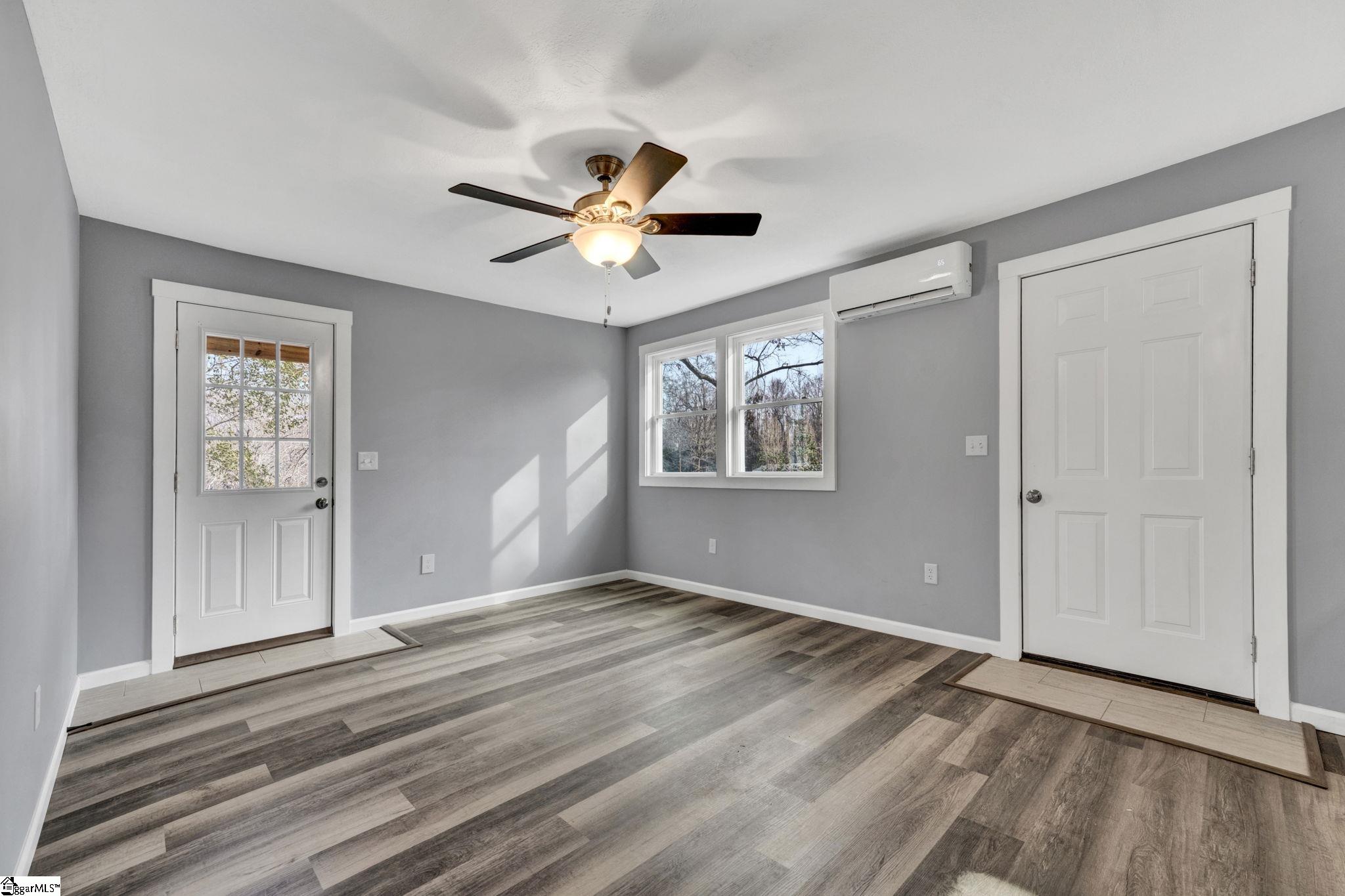 107 Bailey Circle Clinton, SC 29325