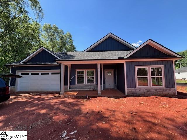 177 Cedar Avenue Wellford, SC 29385