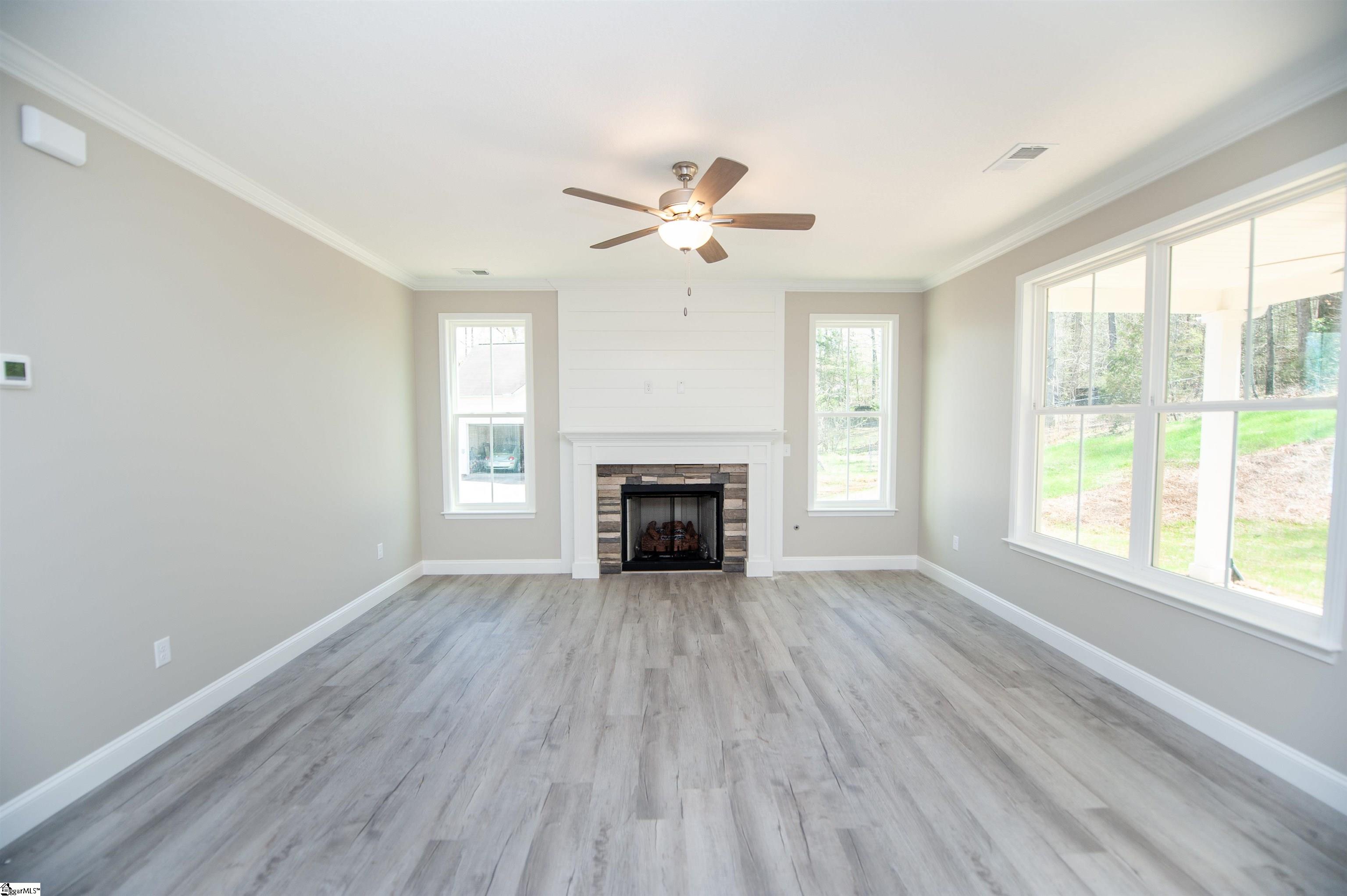 741 Pearson Town Road Moore, SC 29369
