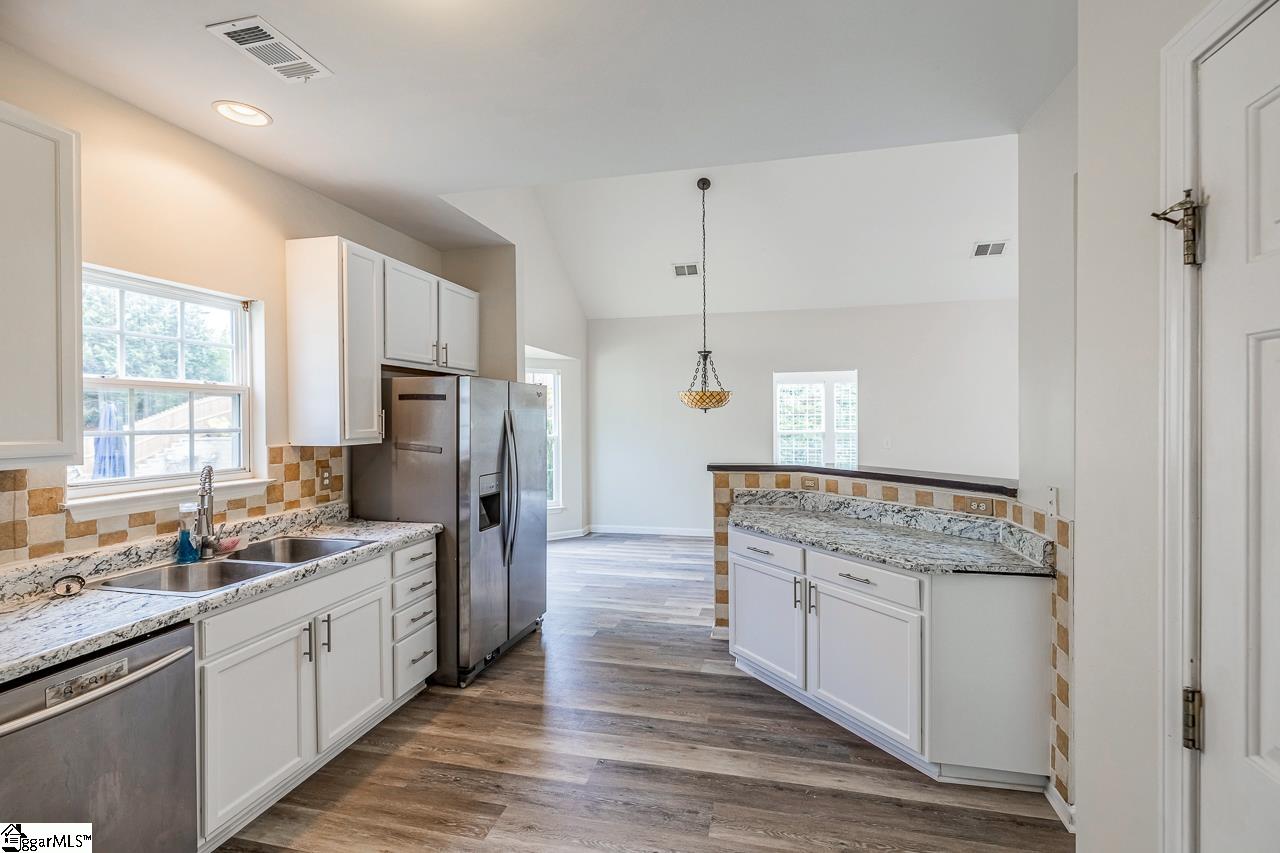 153 White Bark Way Taylors, SC 29687