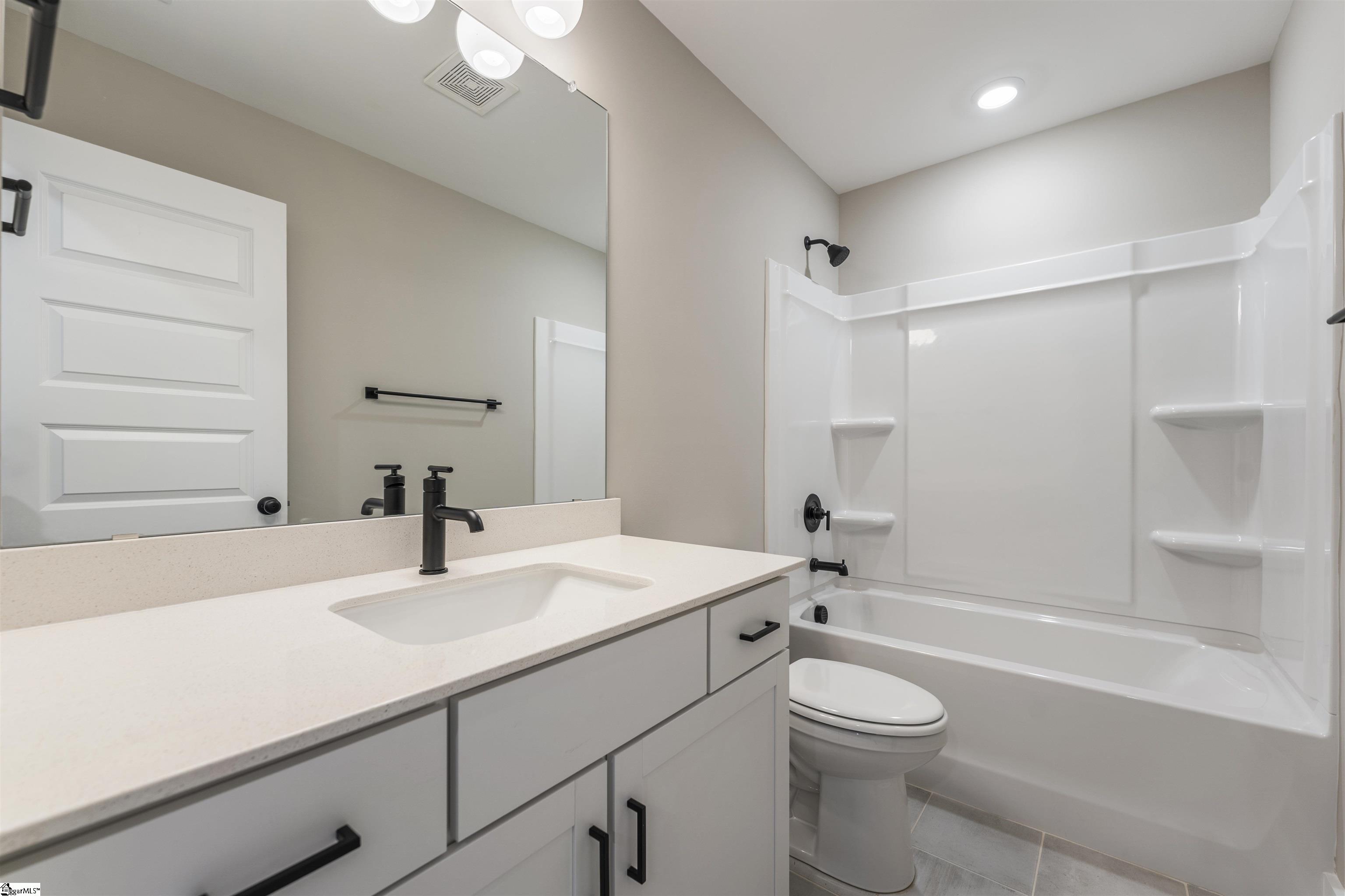 1196 North Pleasantburg Drive Greenville, SC 28607