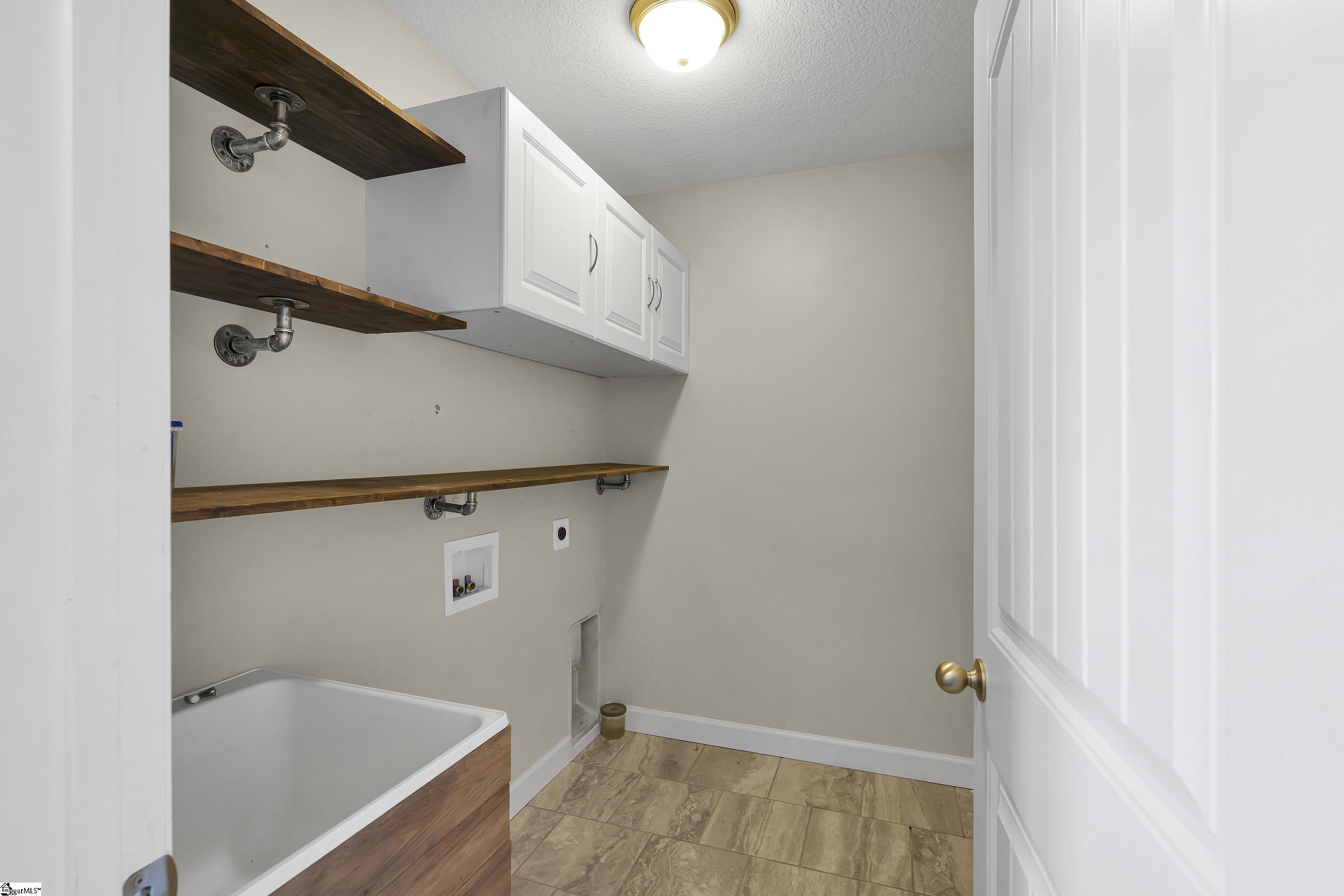 608 Berry Road Boiling Springs, SC 29316